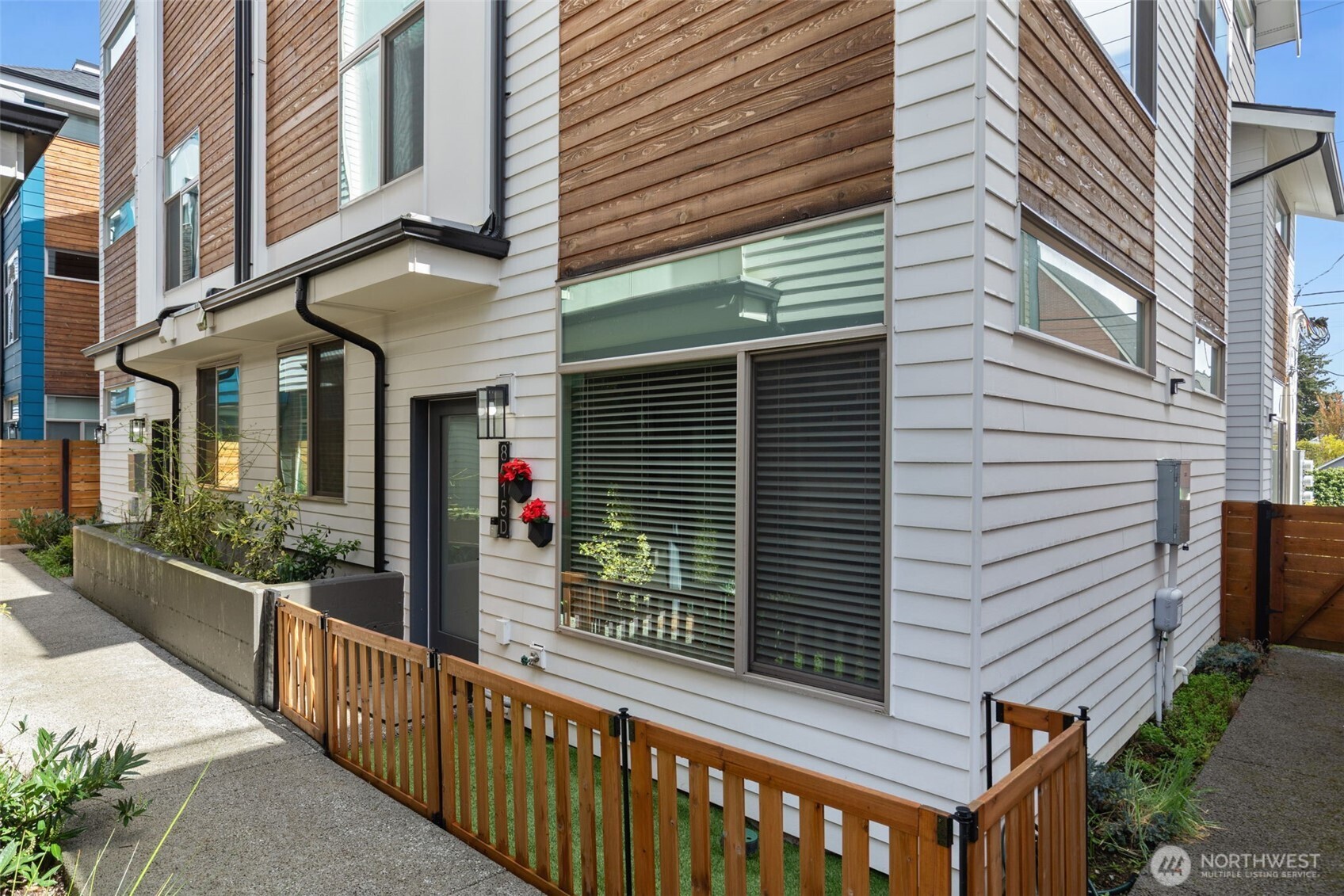 8015 Mary Avenue NW #D, Seattle, WA 98117