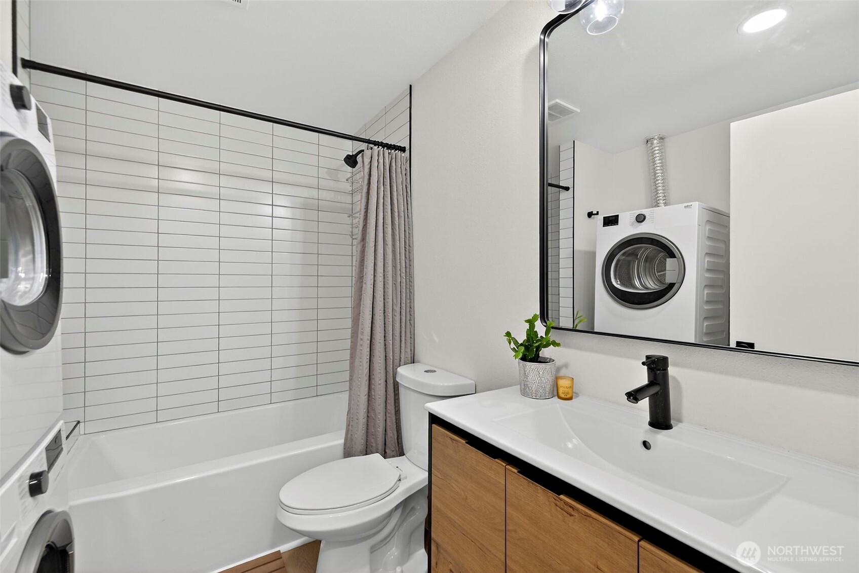 11303 14th Avenue SW, Seattle, WA 98146