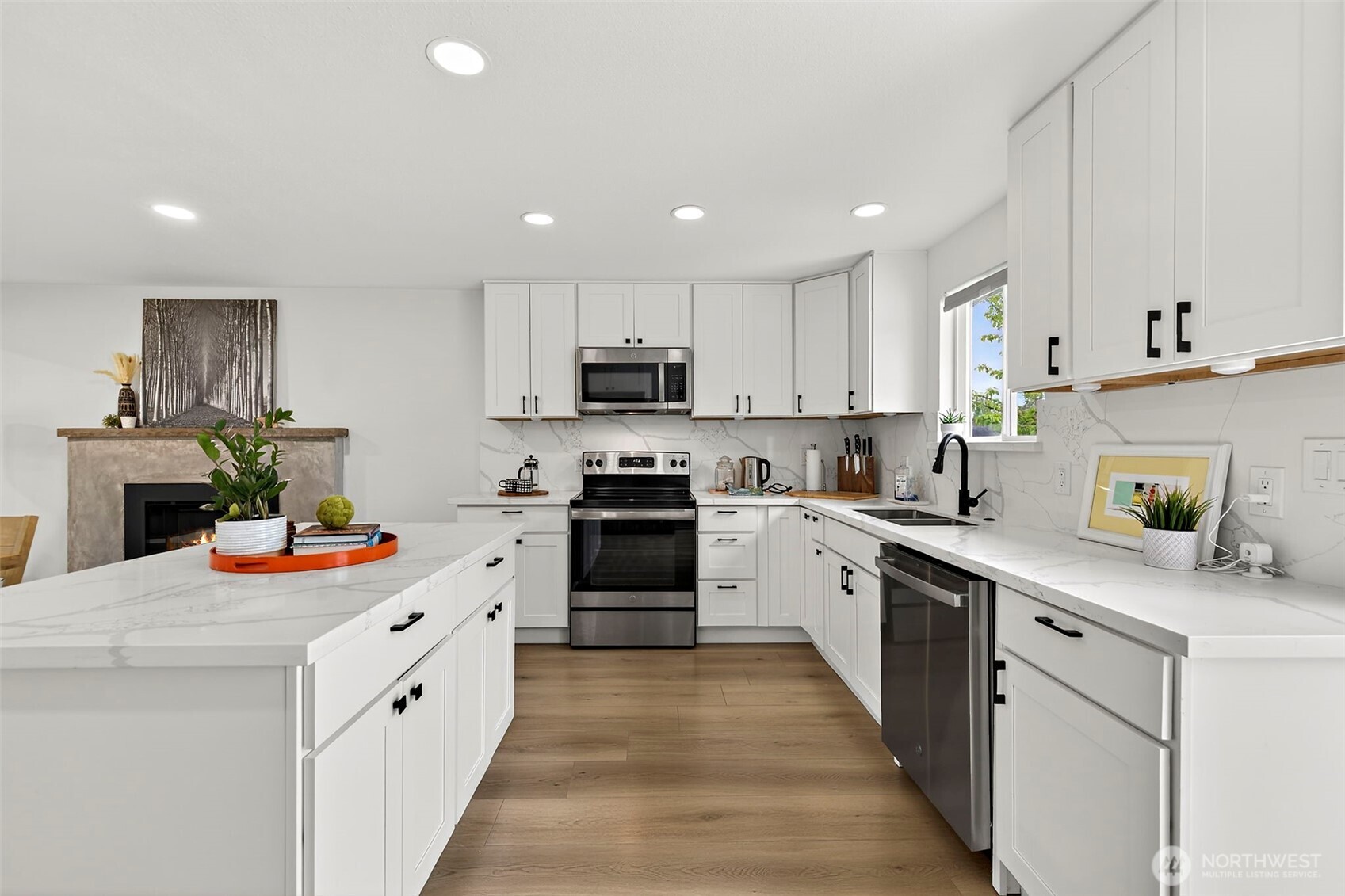 11303 14th Avenue SW, Seattle, WA 98146