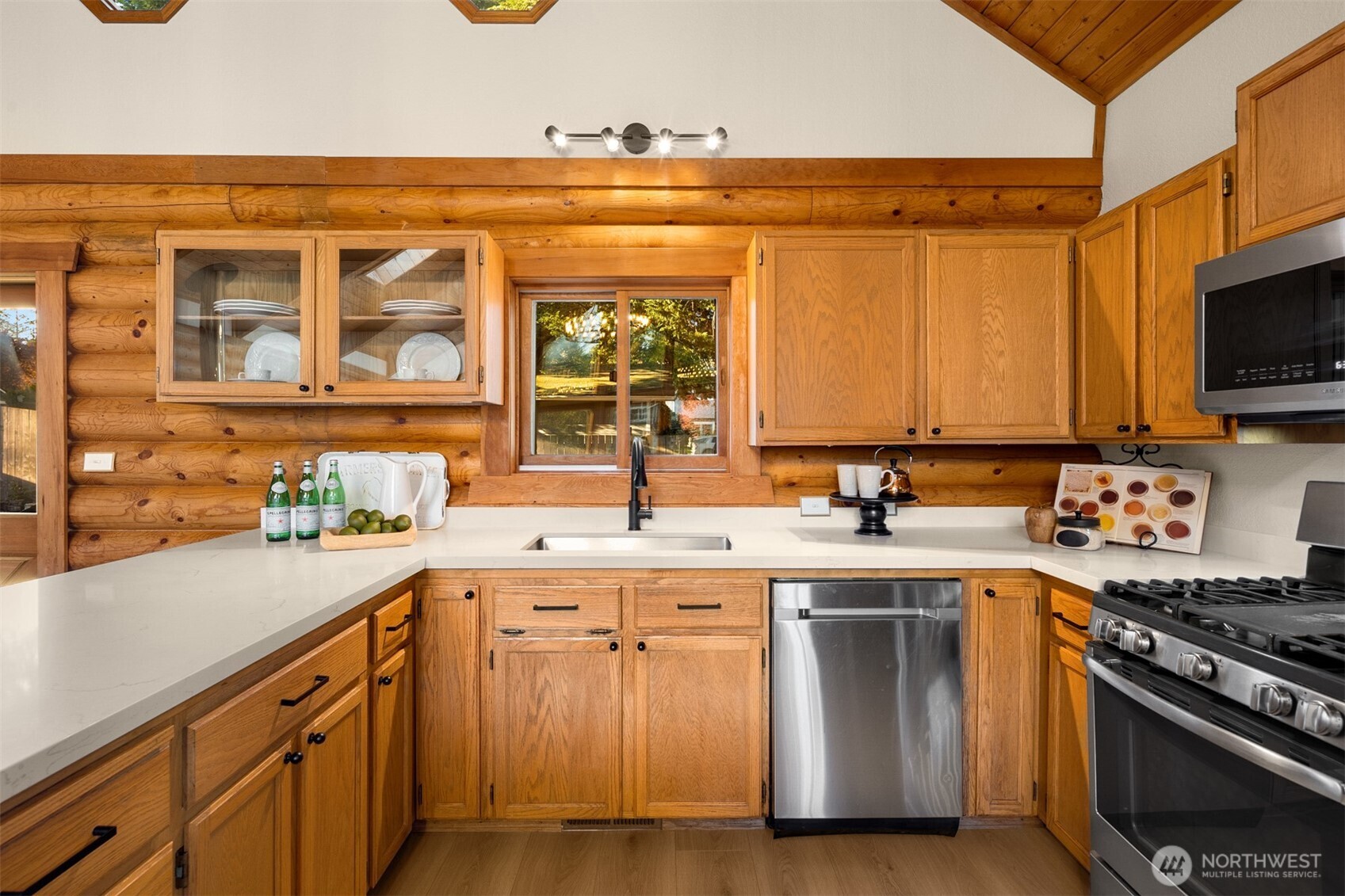 44422 SE 142nd Place , North Bend, WA 98045