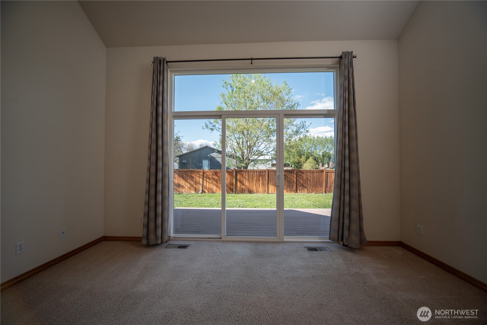 1805 E 14th Avenue , Ellensburg, WA 98926