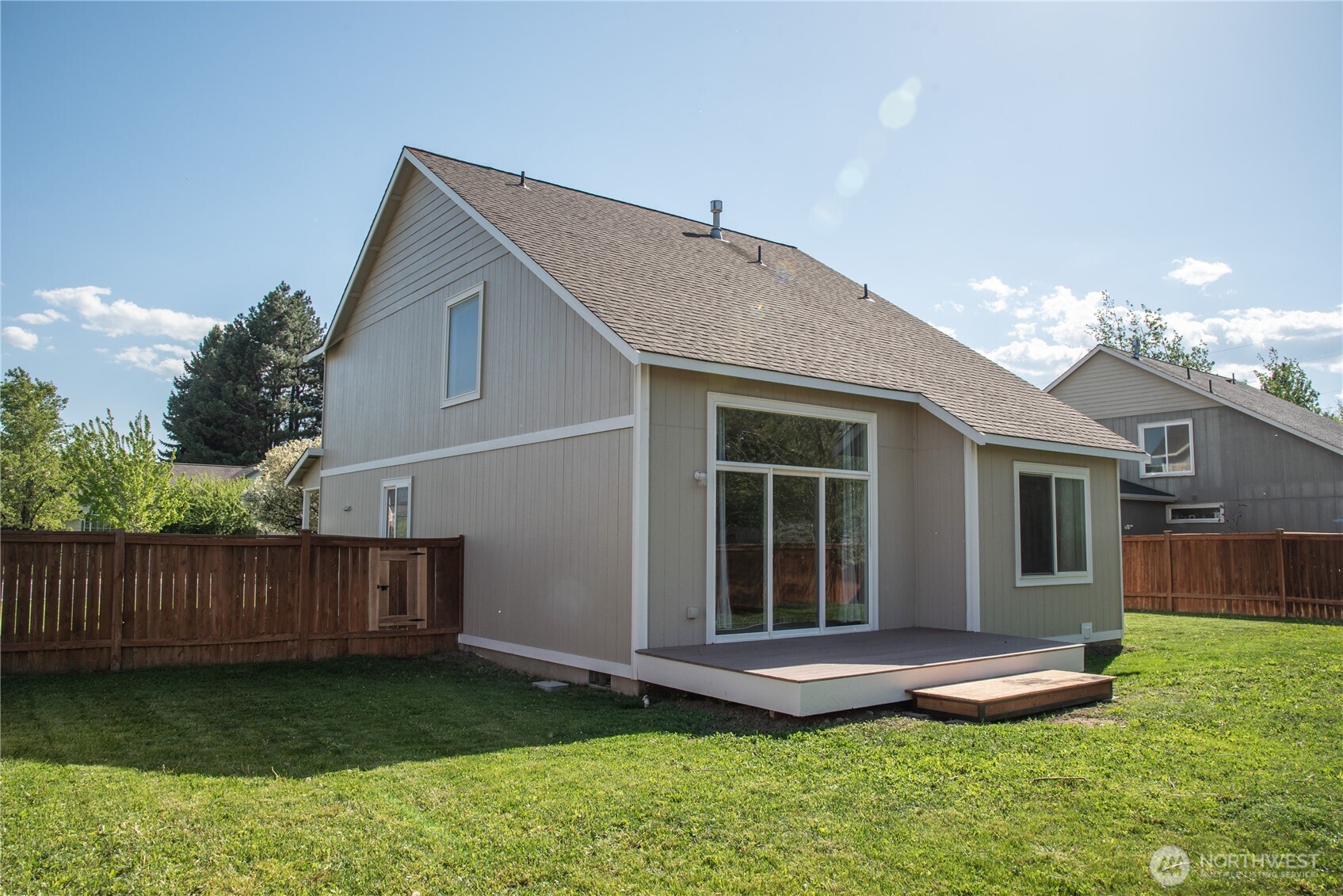 1805 E 14th Avenue , Ellensburg, WA 98926