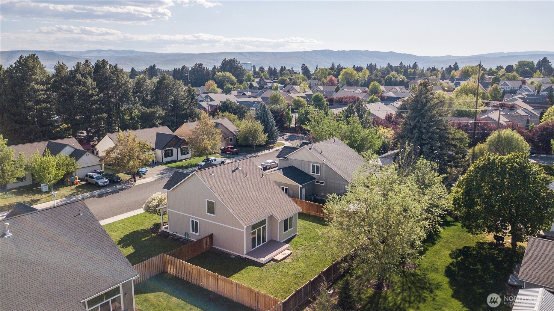 1805 E 14th Avenue , Ellensburg, WA 98926