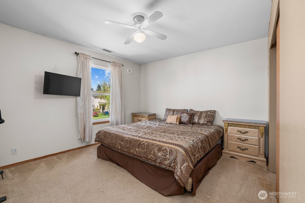 10426 196th E, Graham, WA 98338-8428