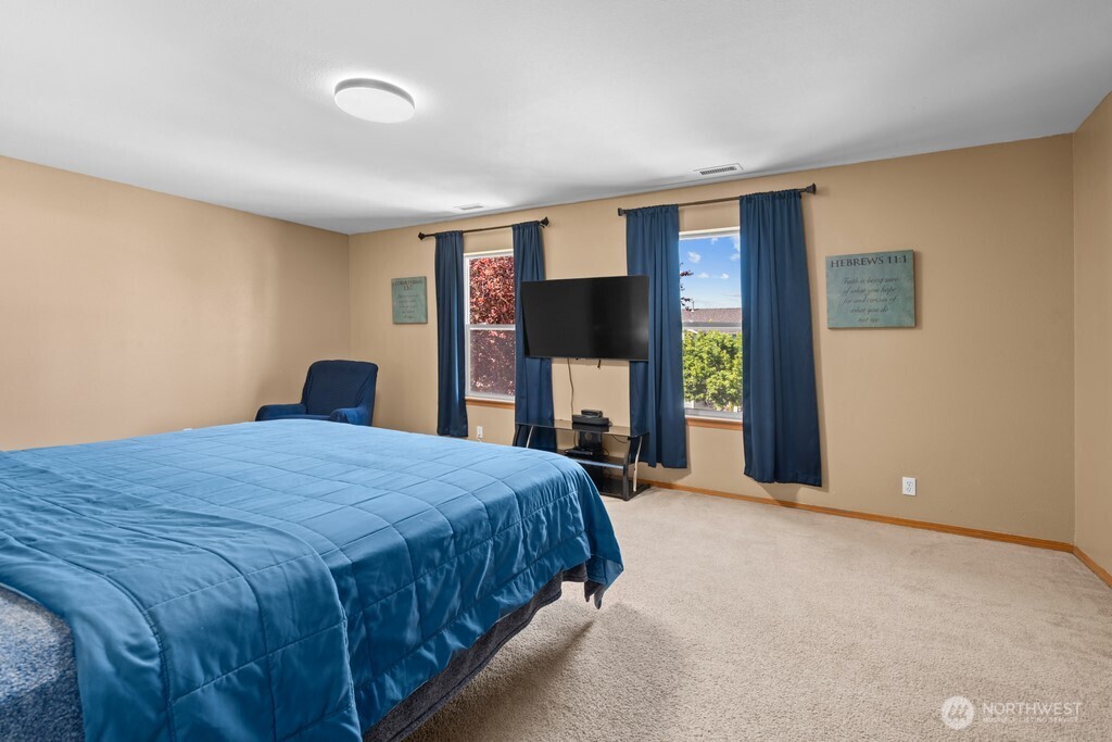 10426 196th E, Graham, WA 98338-8428