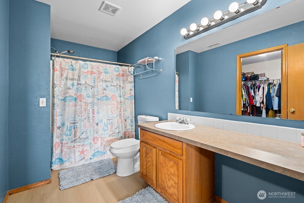 10426 196th E, Graham, WA 98338-8428