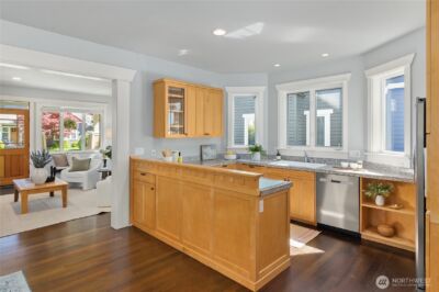 9039 North Town Drive NE, Bainbridge Island, WA 98110 - Photo 14