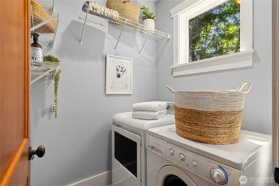 9039 North Town Drive NE, Bainbridge Island, WA 98110 - Photo 15