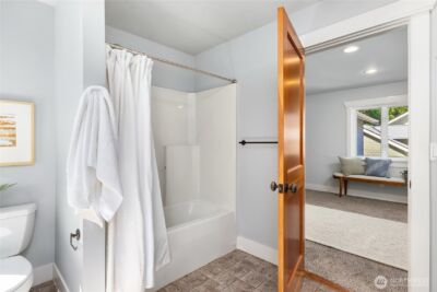 9039 North Town Drive NE, Bainbridge Island, WA 98110 - Photo 26