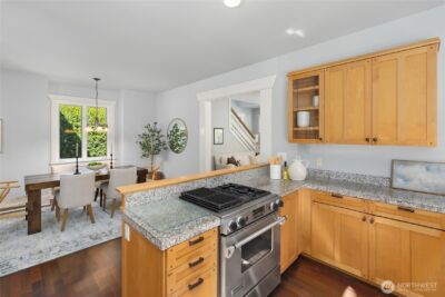 9039 North Town Drive NE, Bainbridge Island, WA 98110 - Photo 10
