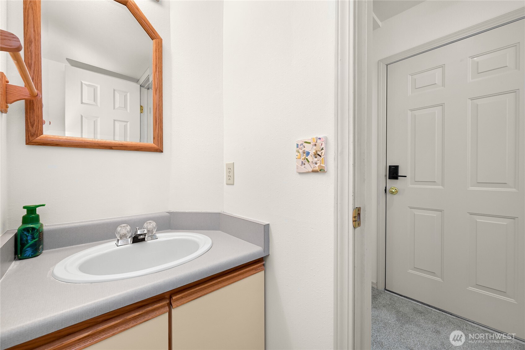808 20th #208, Bellingham, WA 98226