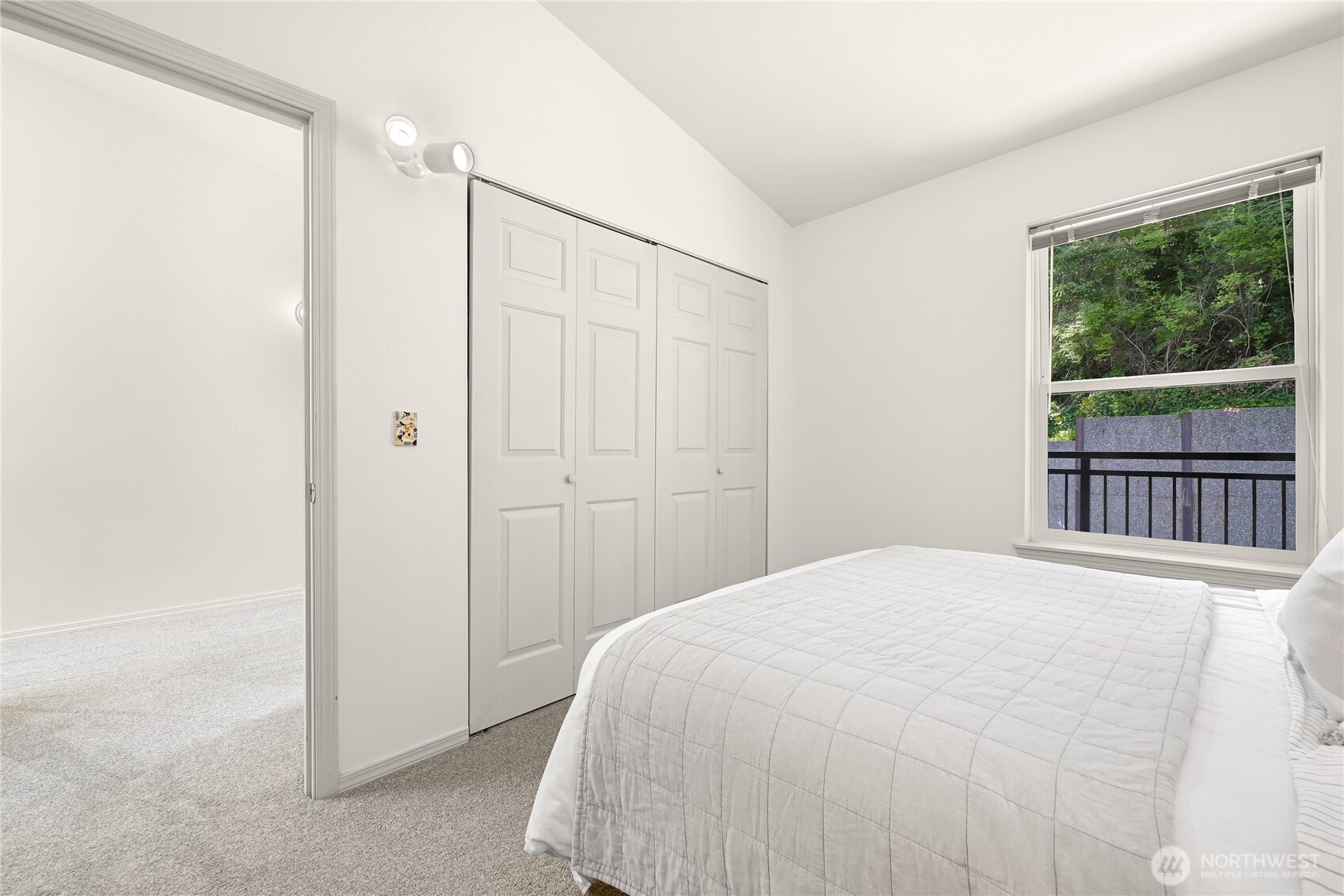808 20th #208, Bellingham, WA 98226