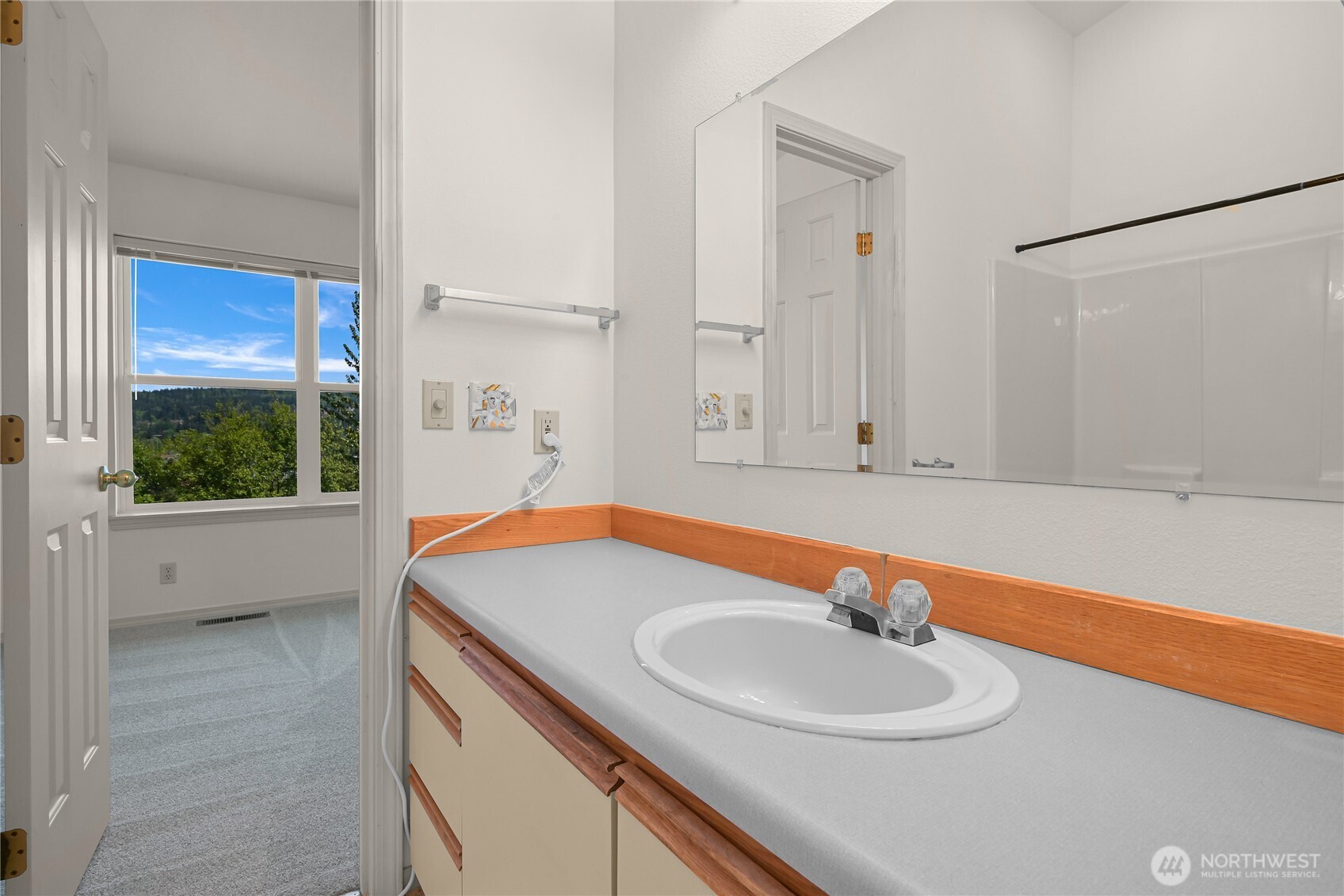 808 20th #208, Bellingham, WA 98226