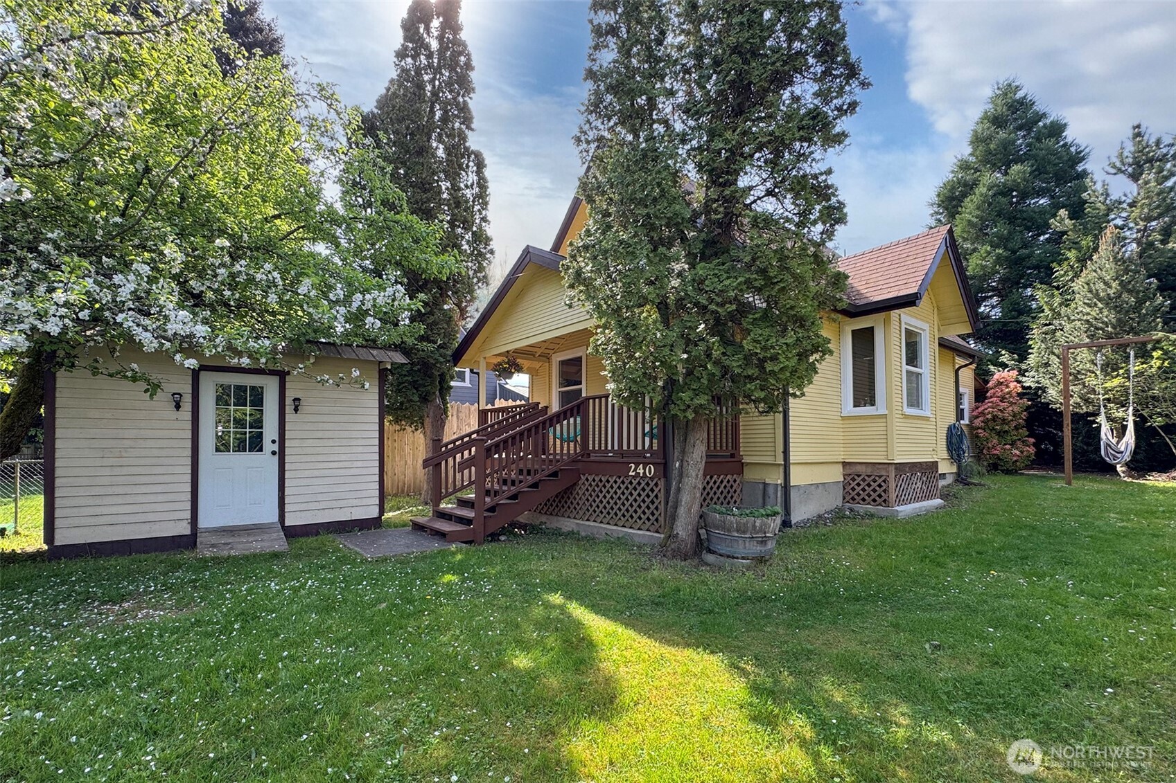 240 Motor Avenue , Port Angeles, WA 98362