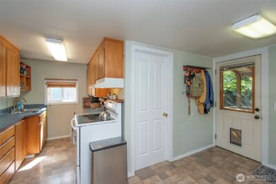 240 Motor Avenue , Port Angeles, WA 98362 - Photo 26