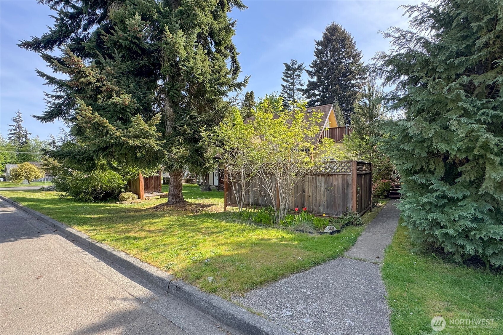 240 Motor Avenue , Port Angeles, WA 98362