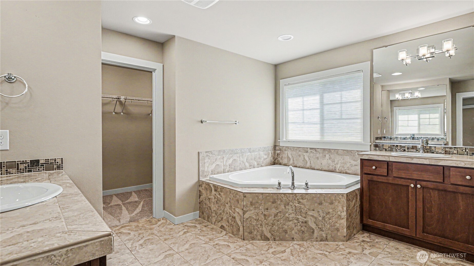 21923 37th Avenue SE, Bothell, WA 98021