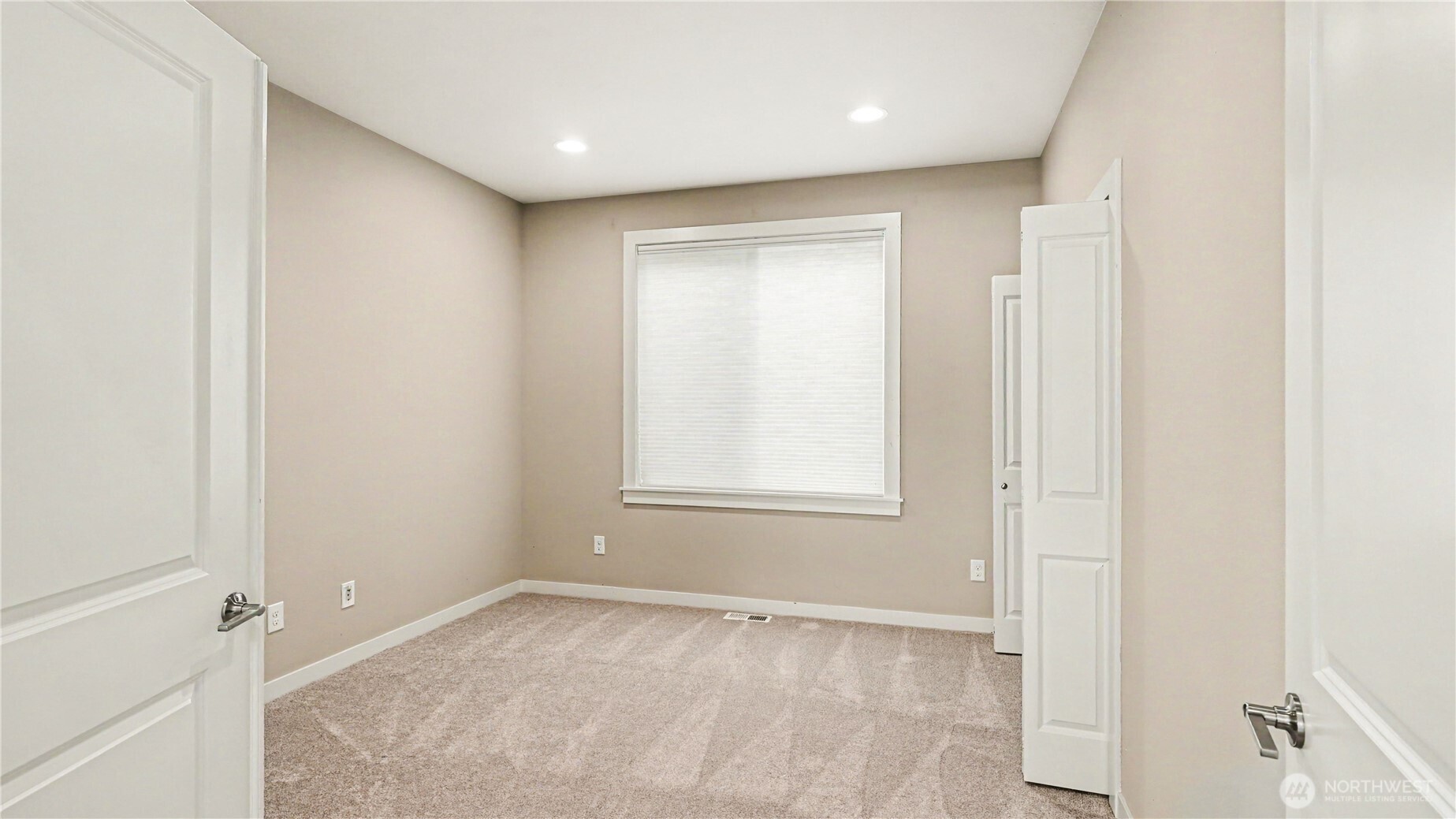 21923 37th Avenue SE, Bothell, WA 98021