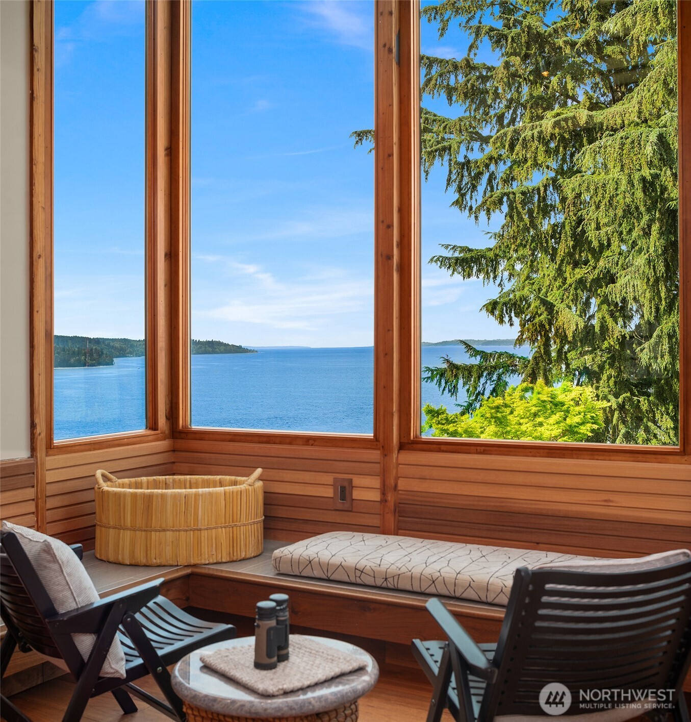 6814 SW Maury Park Rd , Vashon, WA 98070