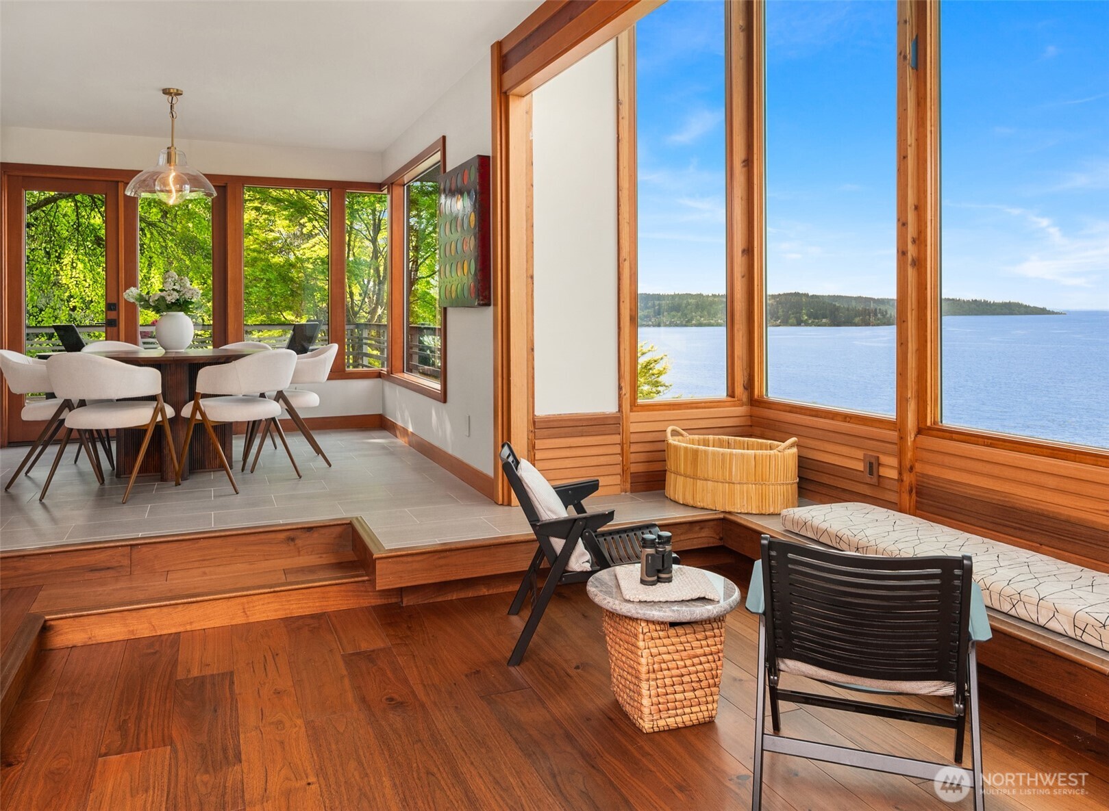 6814 SW Maury Park Rd , Vashon, WA 98070