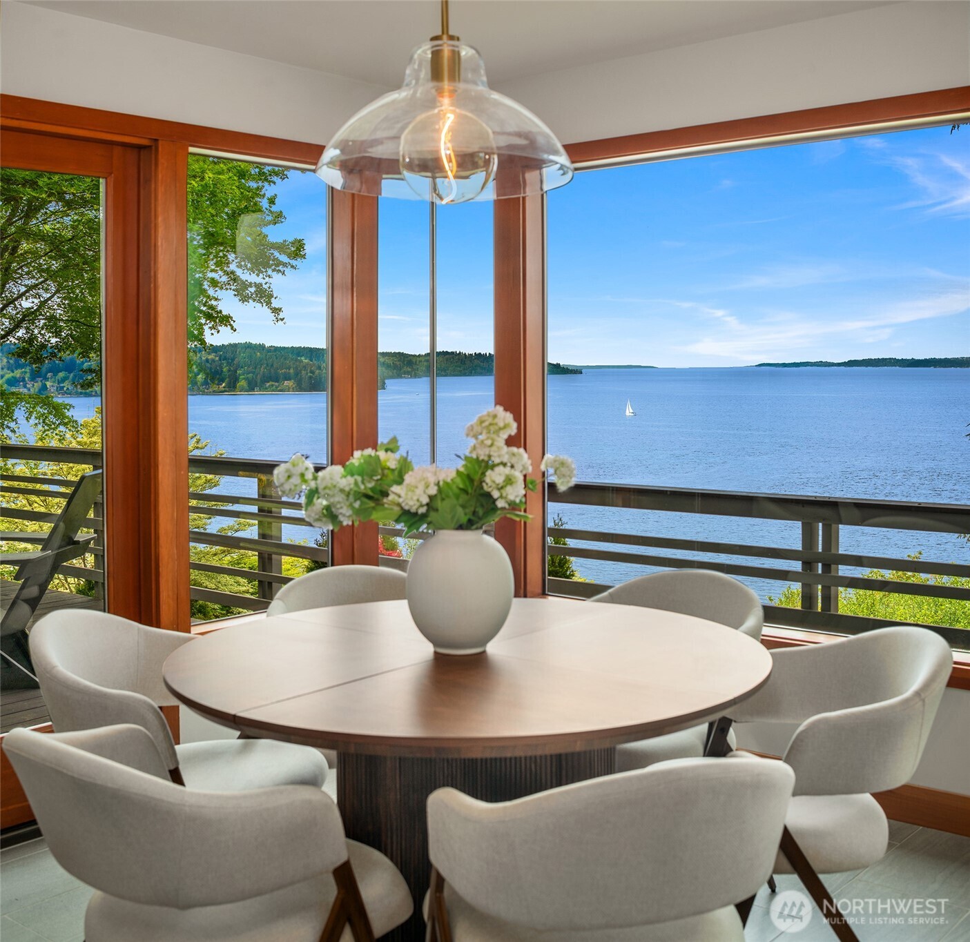 6814 SW Maury Park Rd , Vashon, WA 98070