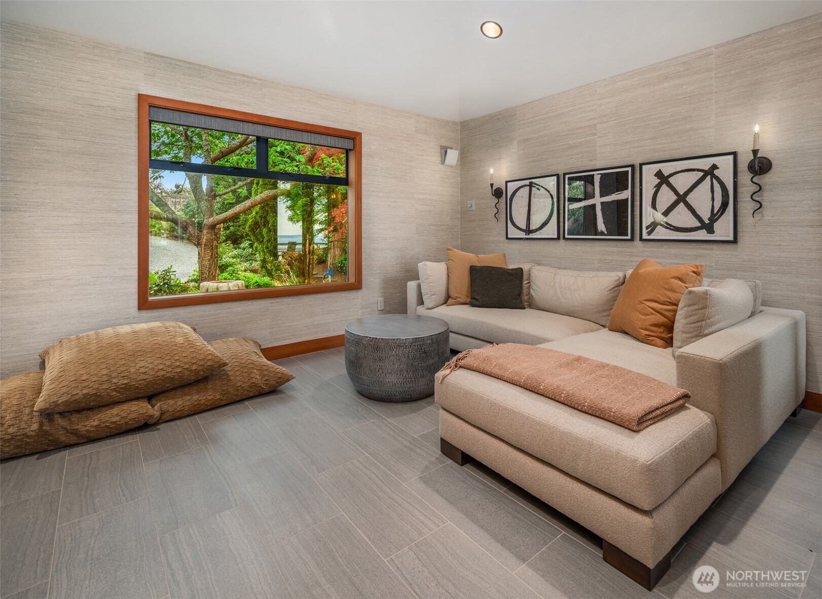 6814 SW Maury Park Rd , Vashon, WA 98070