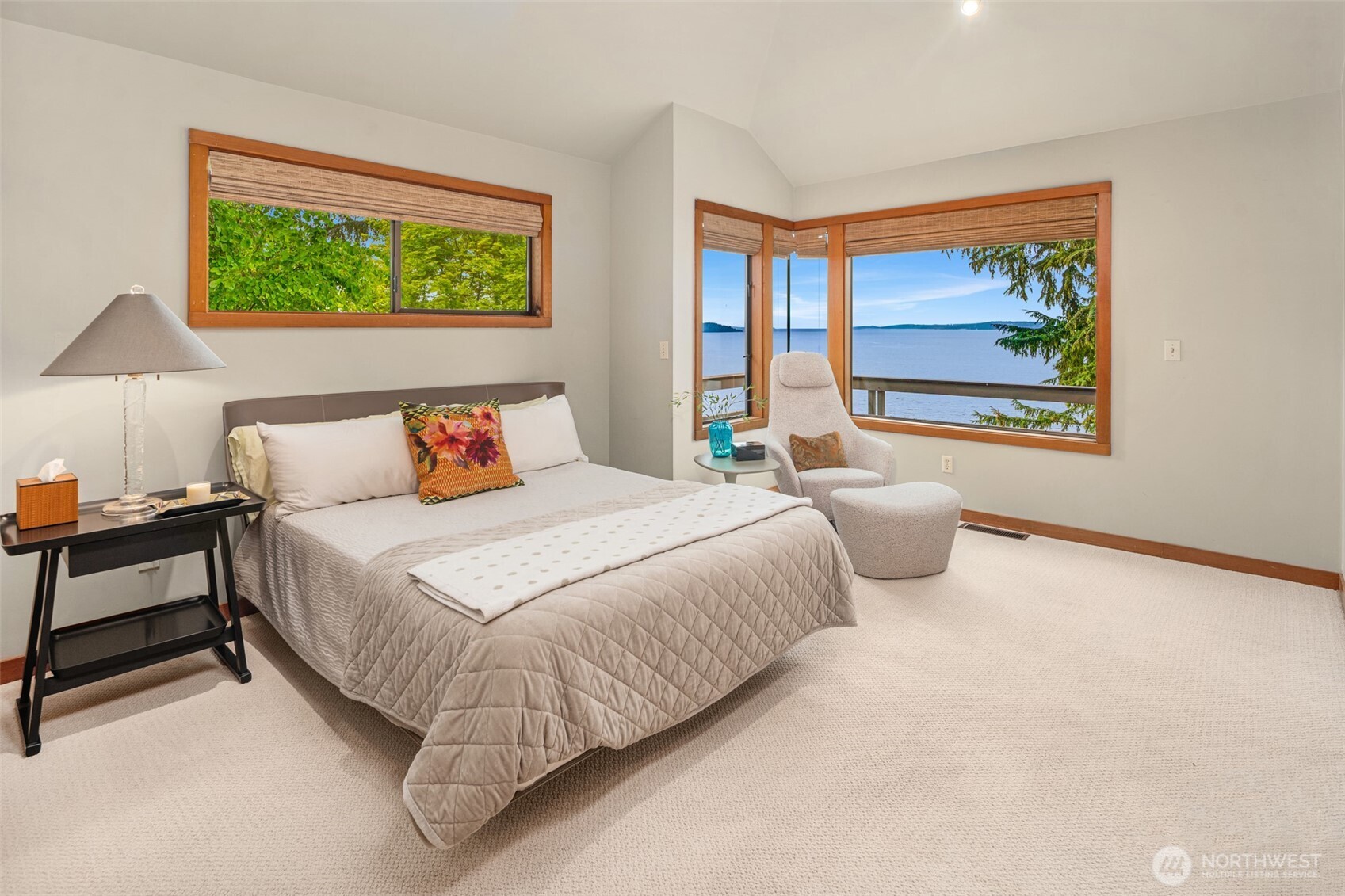 6814 SW Maury Park Rd , Vashon, WA 98070