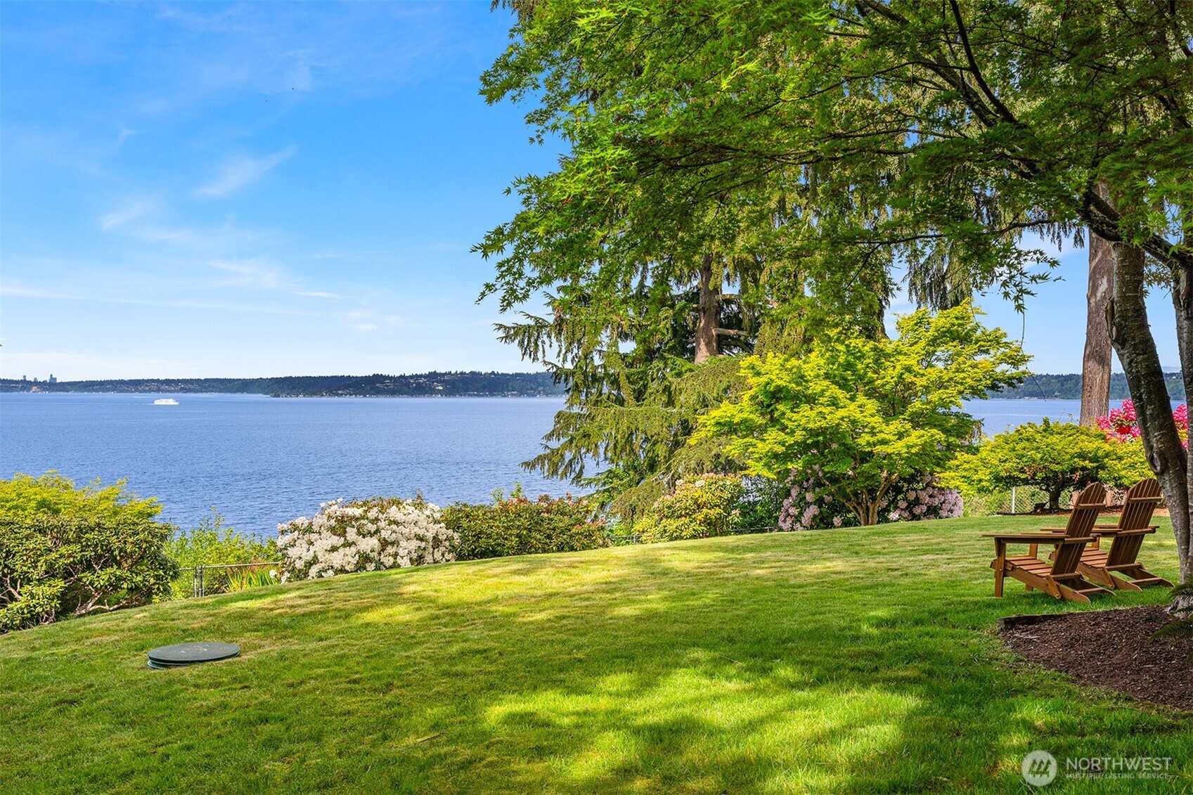 6814 SW Maury Park Rd , Vashon, WA 98070