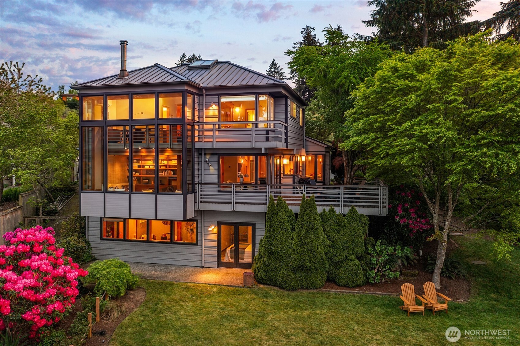 6814 SW Maury Park Rd , Vashon, WA 98070