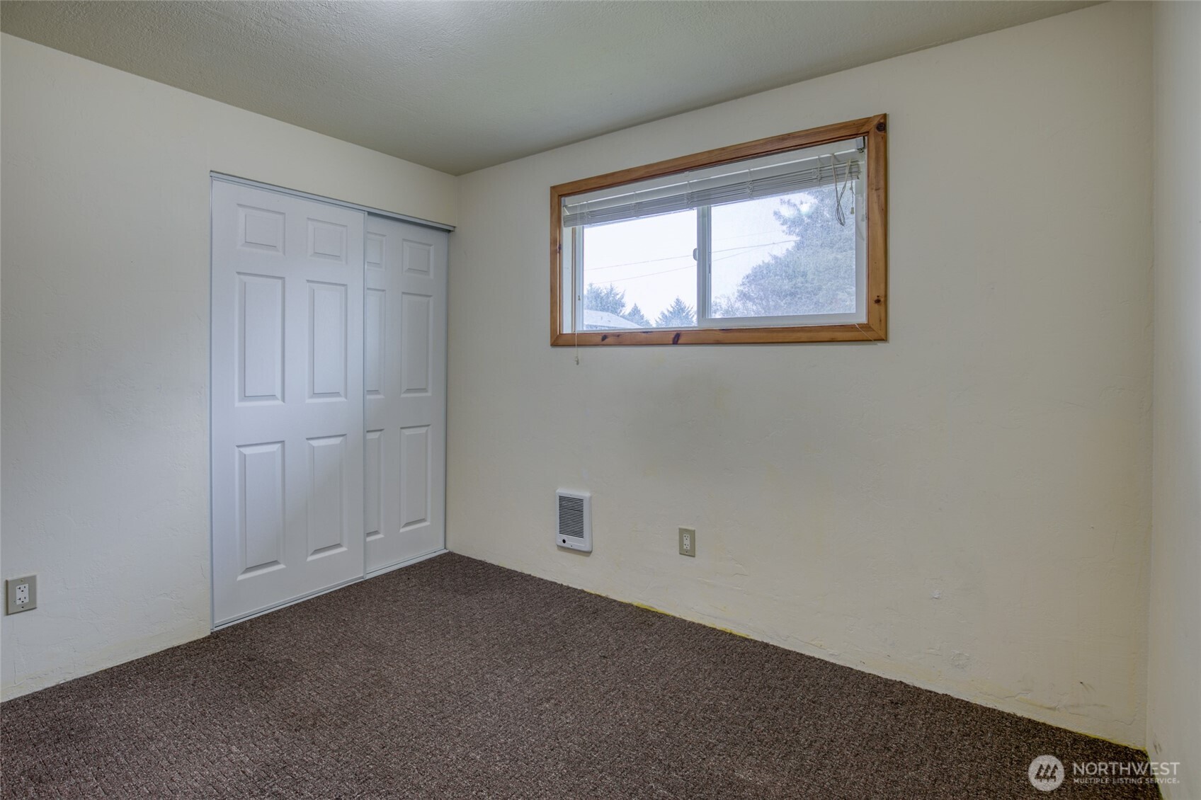 175 Jib Street NW, Ocean Shores, WA 98569-9337