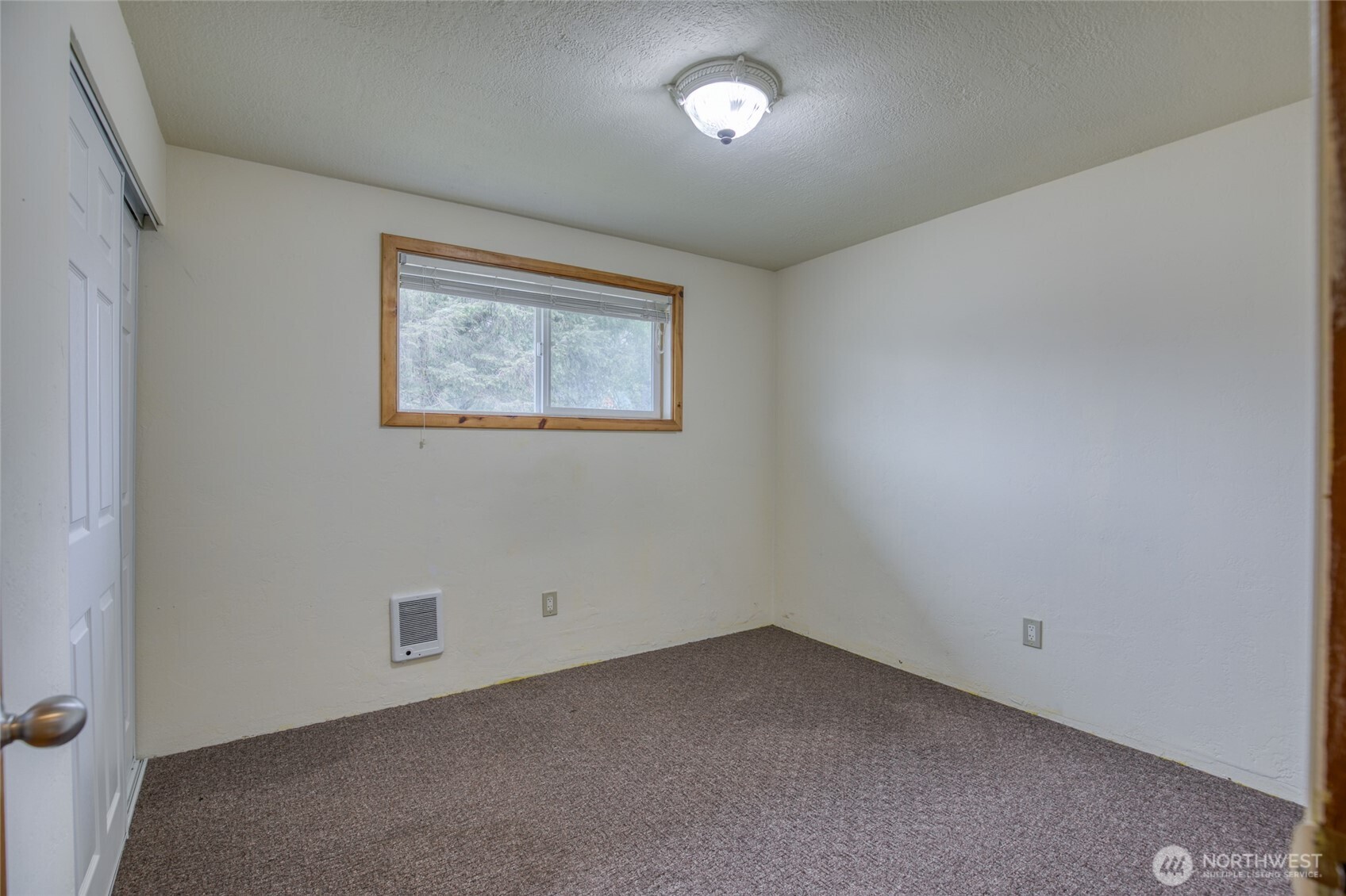 175 Jib Street NW, Ocean Shores, WA 98569-9337
