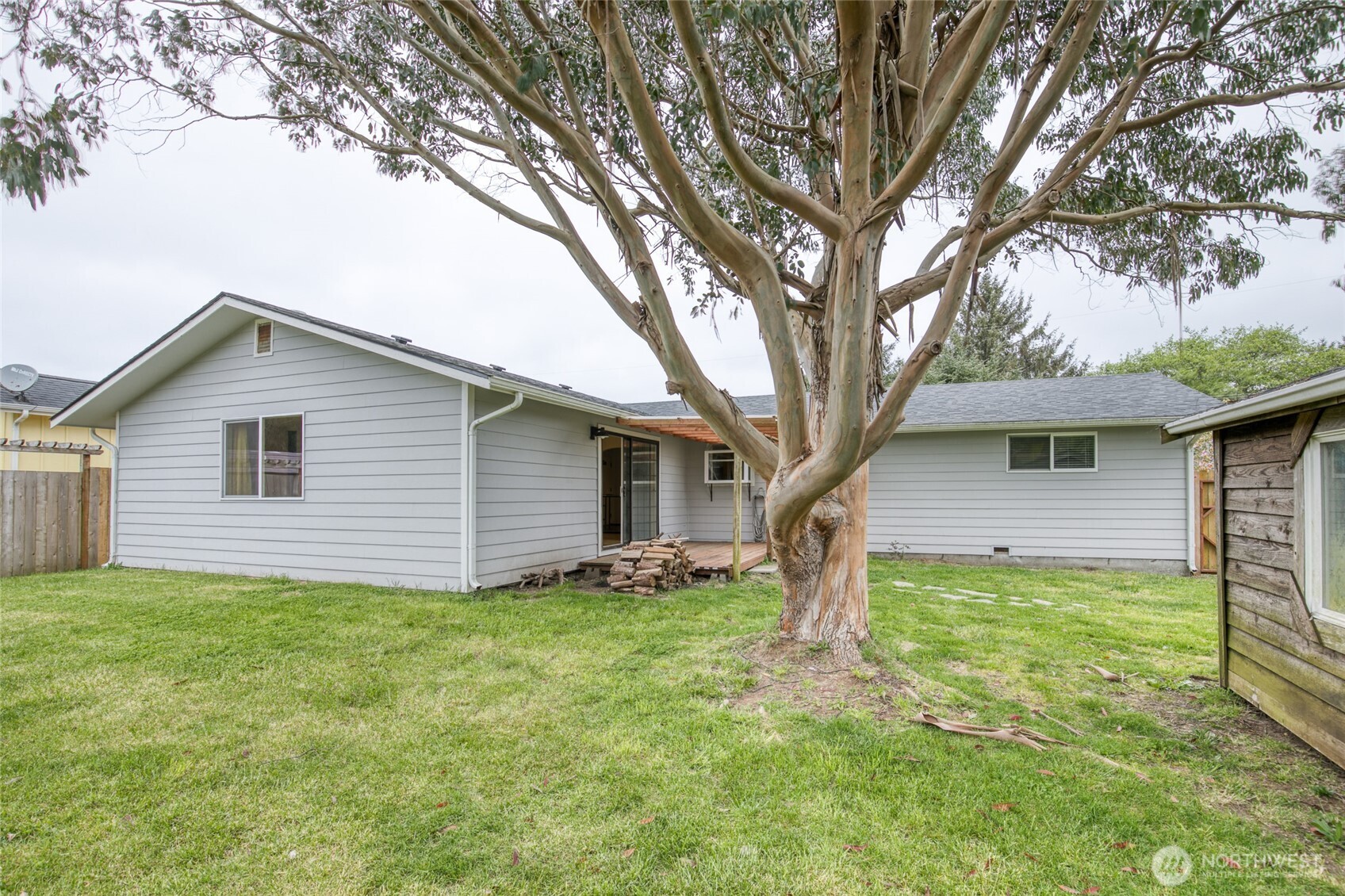 175 Jib Street NW, Ocean Shores, WA 98569-9337