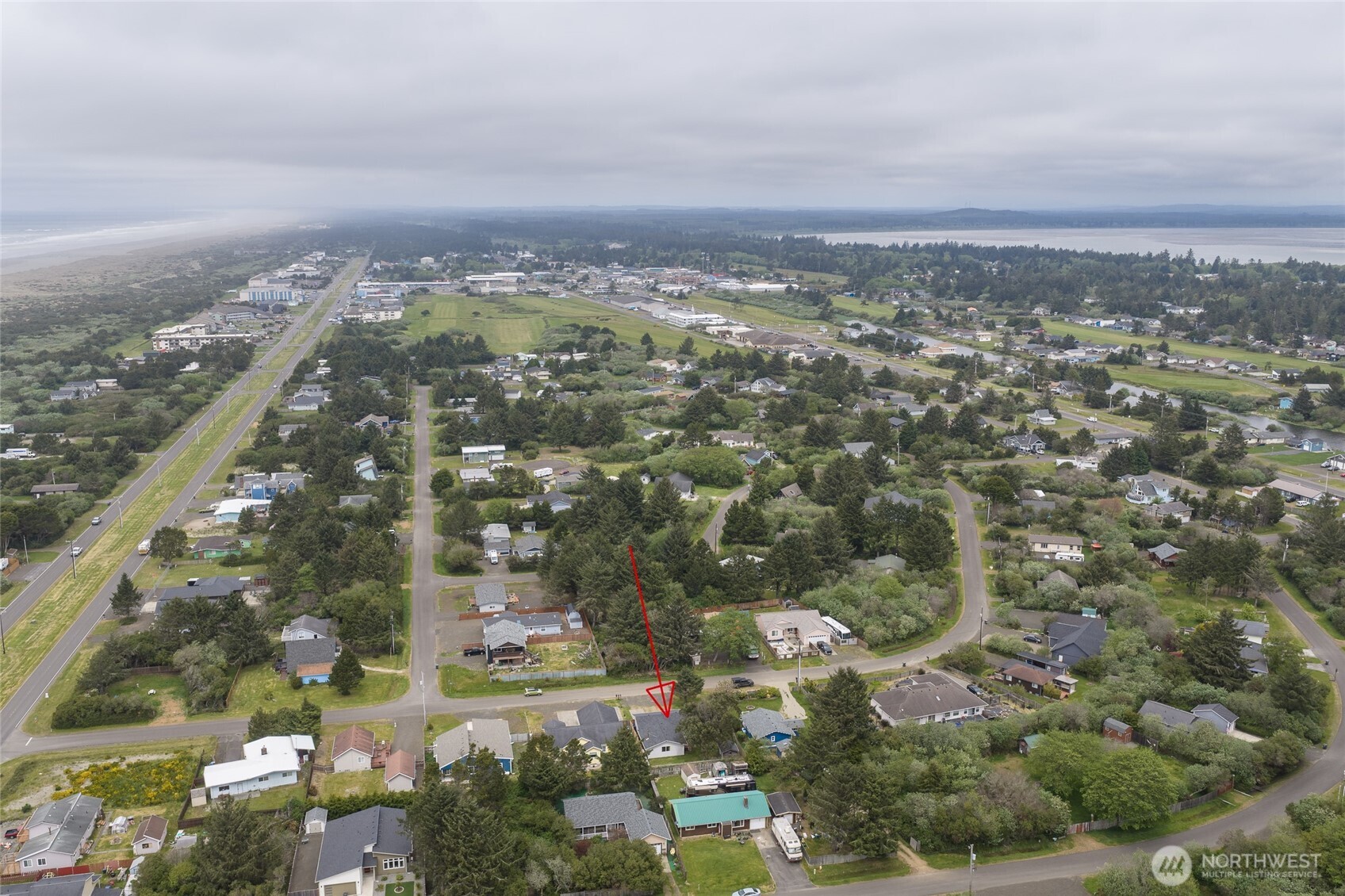 175 Jib Street NW, Ocean Shores, WA 98569-9337