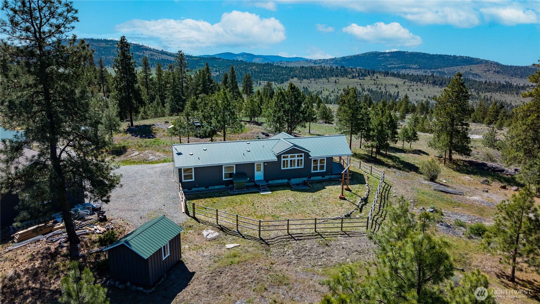 23 Razor Road , Tonasket, WA 98855