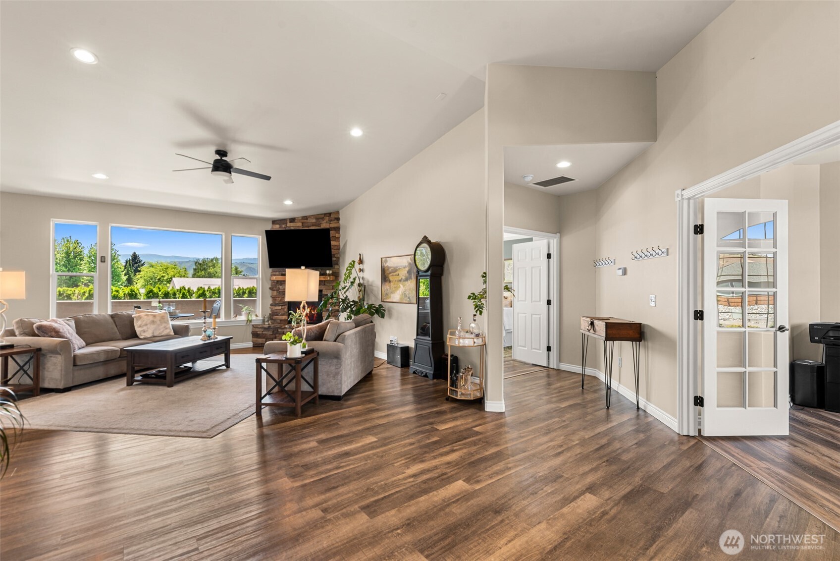 700 Clarissa Lane , East Wenatchee, WA 98802
