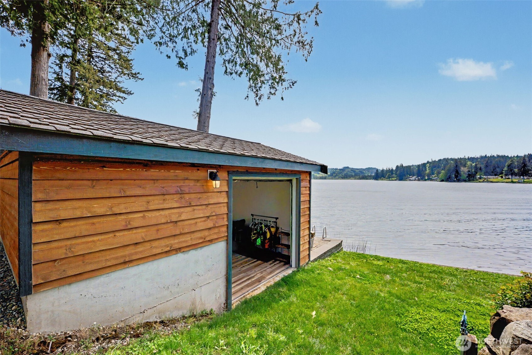 1427 Northlake Way NW, Bremerton, WA 98312
