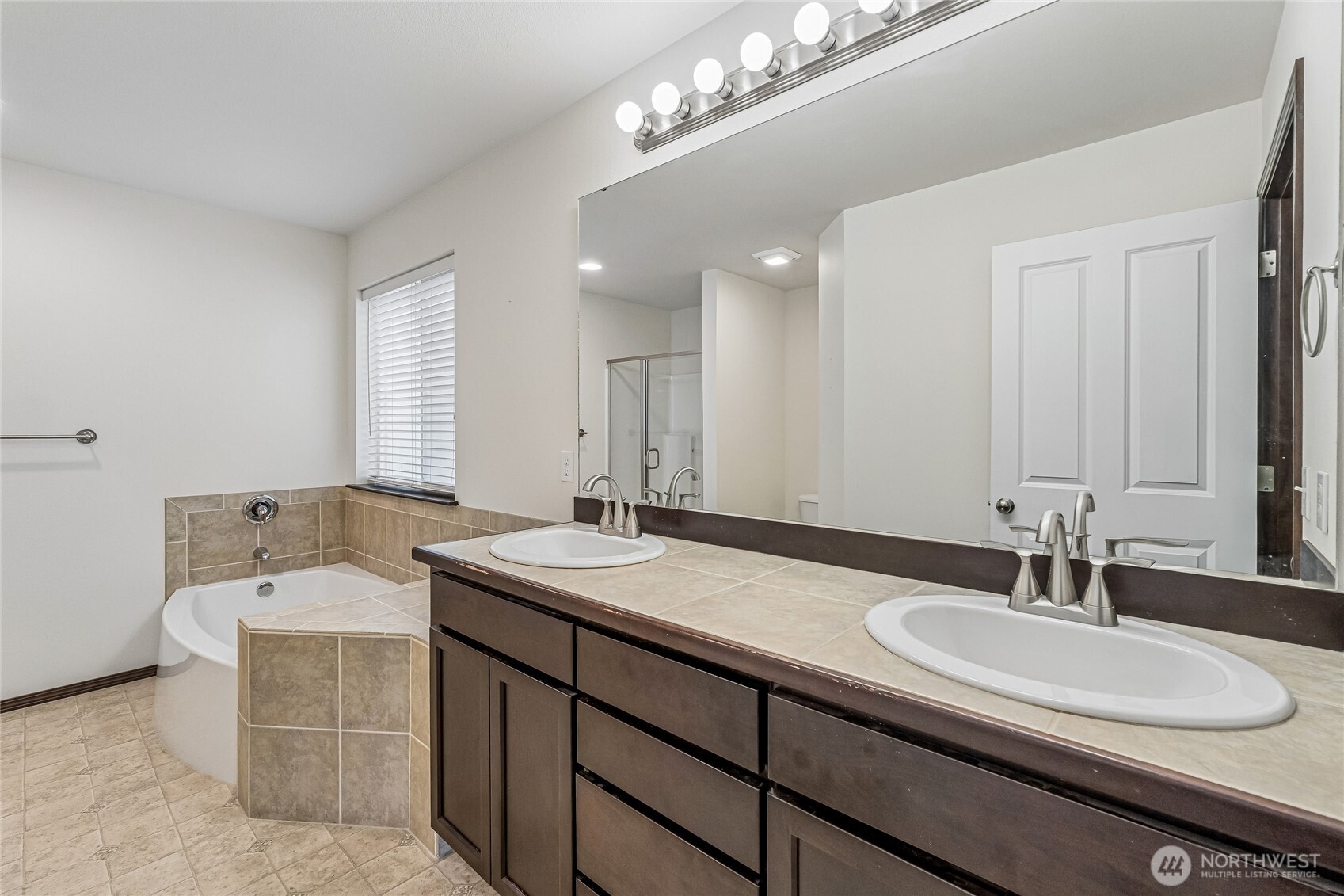 19875 Mountain Ridge Road SE, Monroe, WA 98272