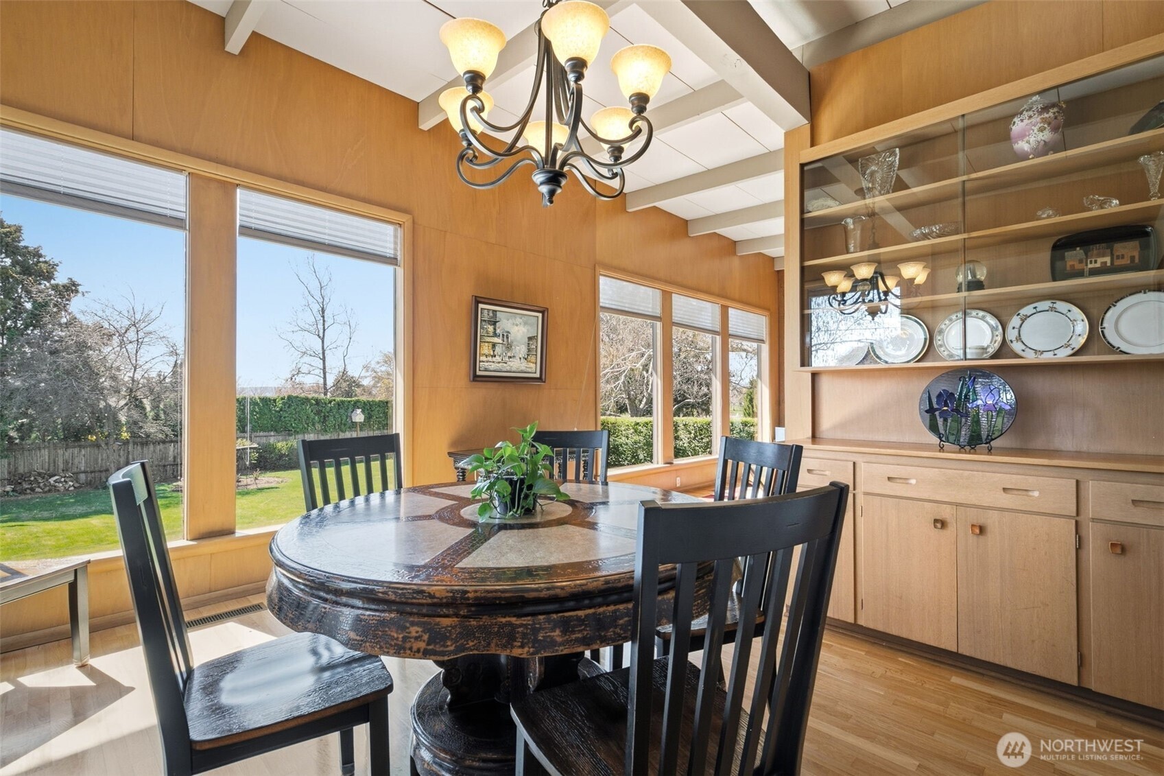 4710 W Lincoln , Yakima, WA 98908
