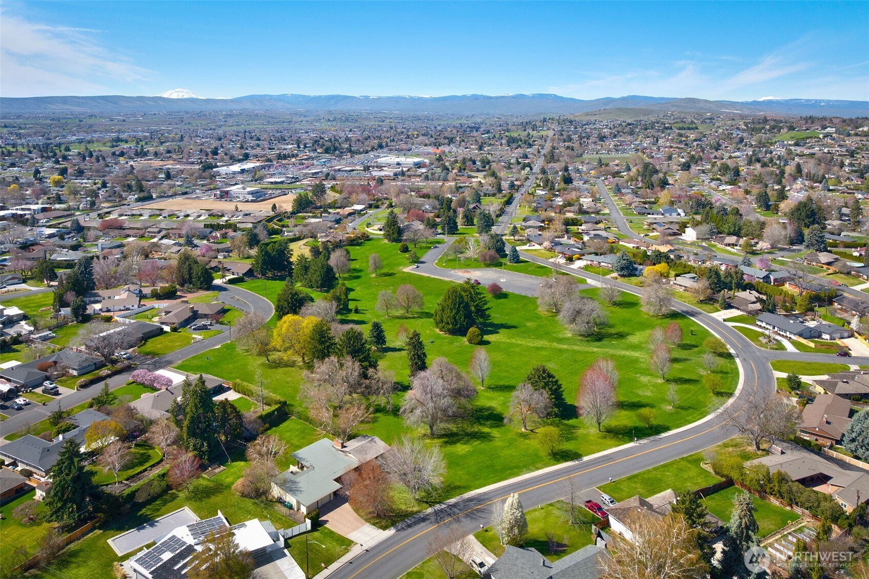4710 W Lincoln , Yakima, WA 98908