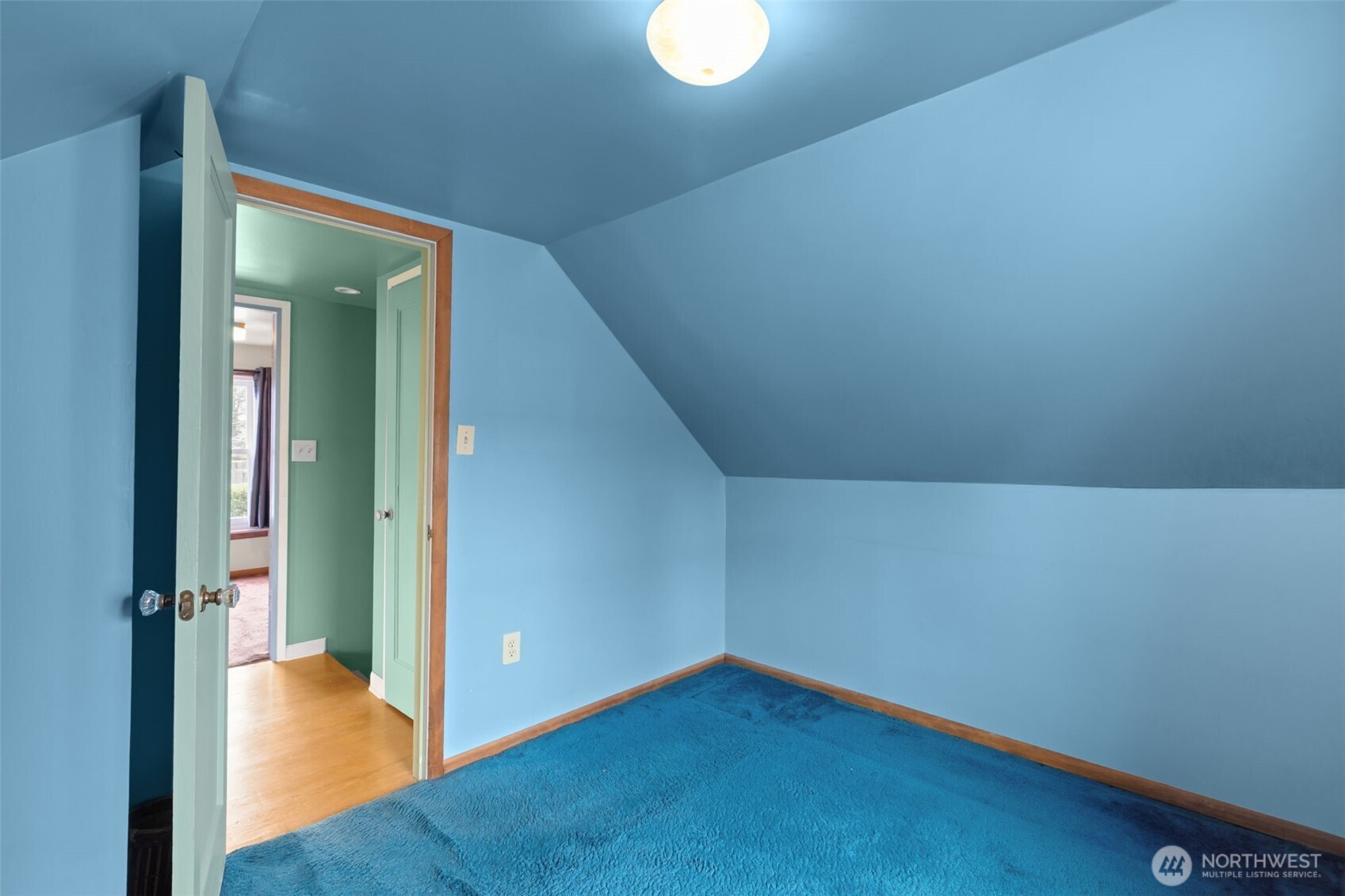 7123 32nd Avenue SW, Seattle, WA 98126