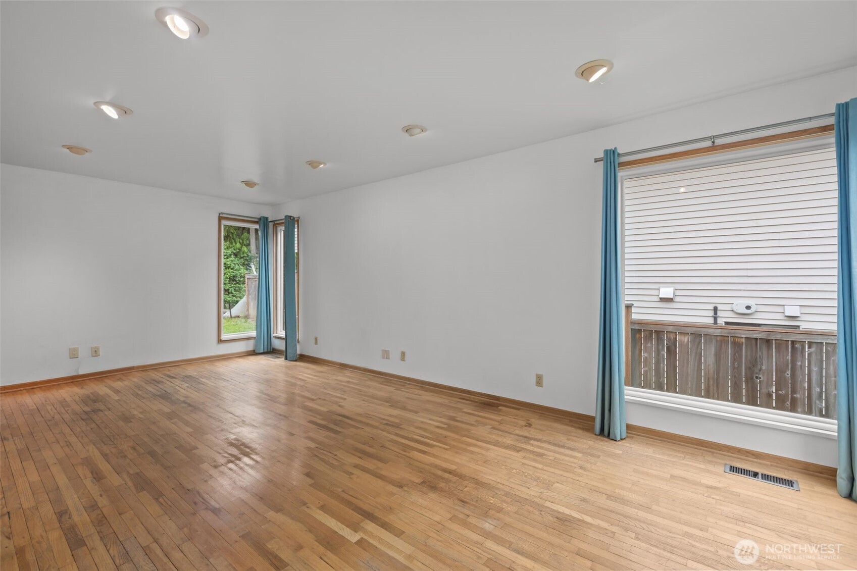 7123 32nd Avenue SW, Seattle, WA 98126