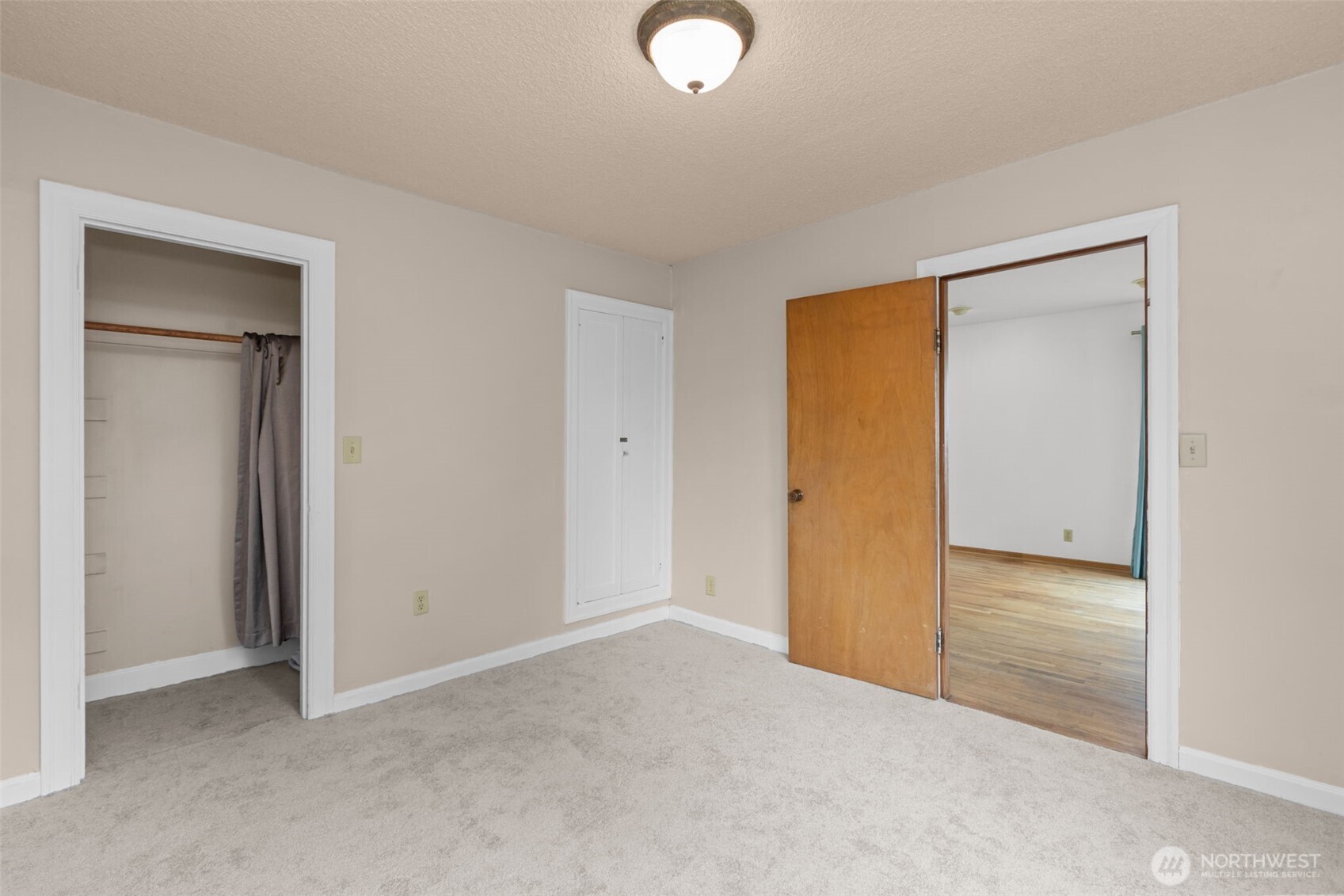 7123 32nd Avenue SW, Seattle, WA 98126