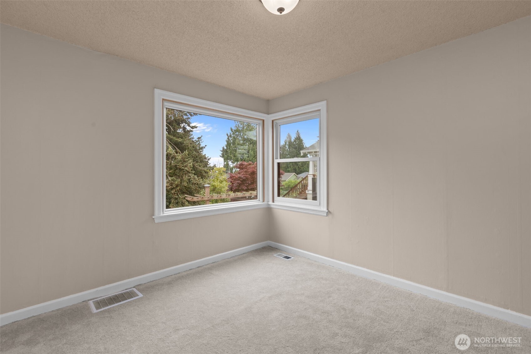 7123 32nd Avenue SW, Seattle, WA 98126