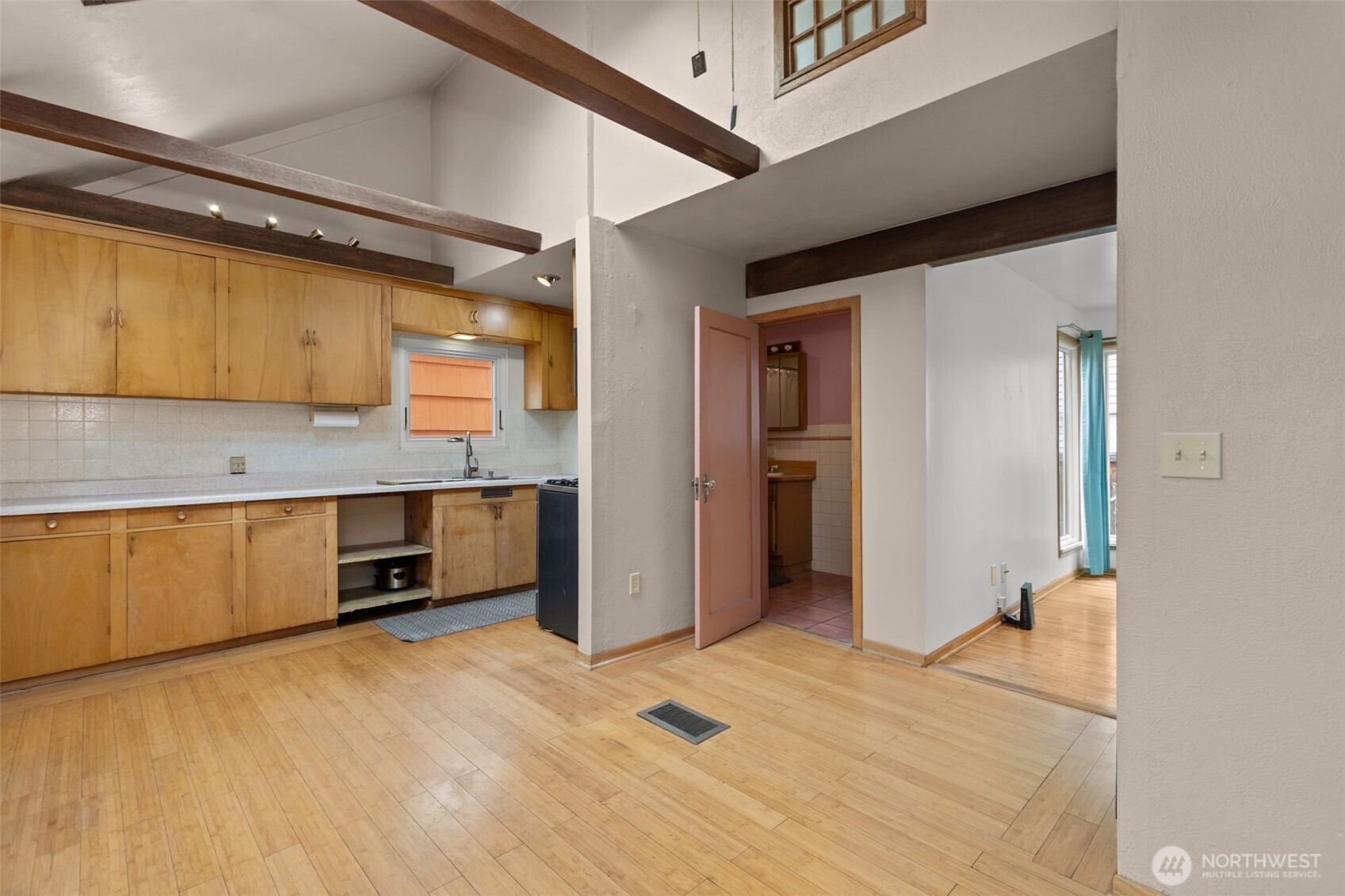 7123 32nd Avenue SW, Seattle, WA 98126