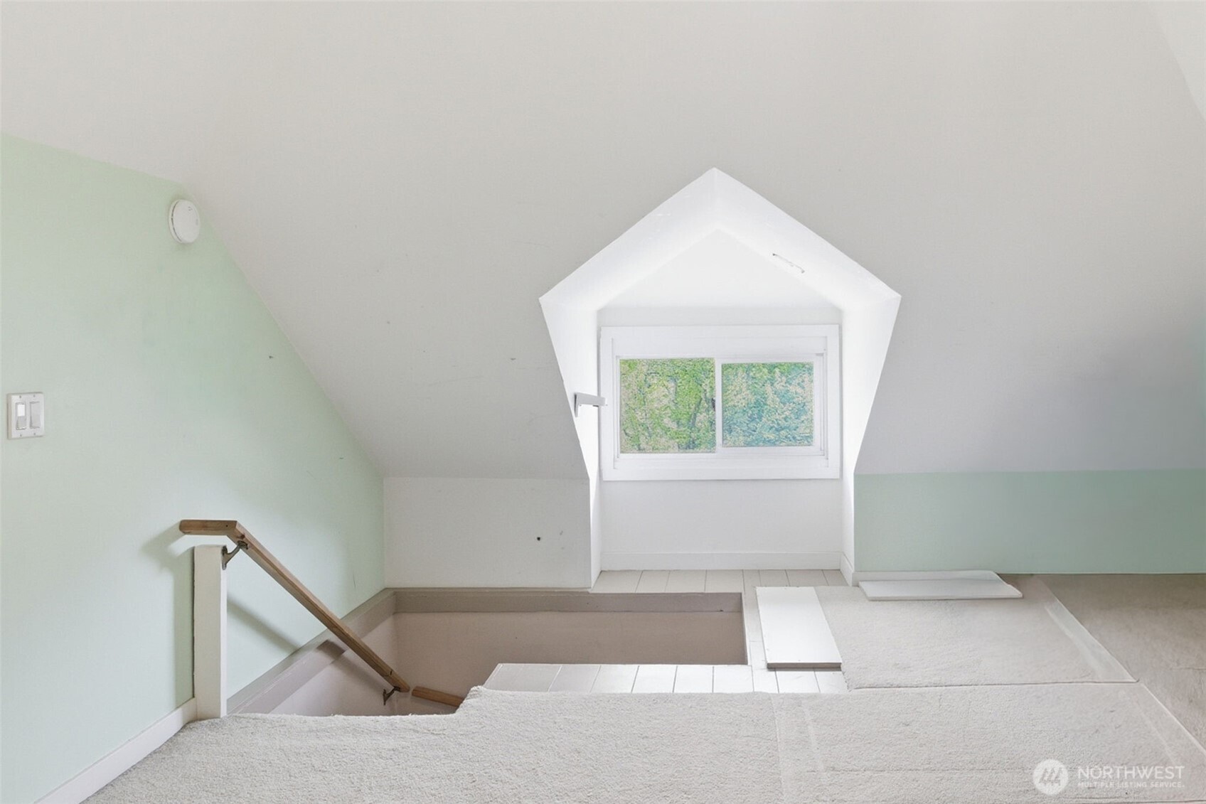 6238 Woodlawn Avenue N, Seattle, WA 98103