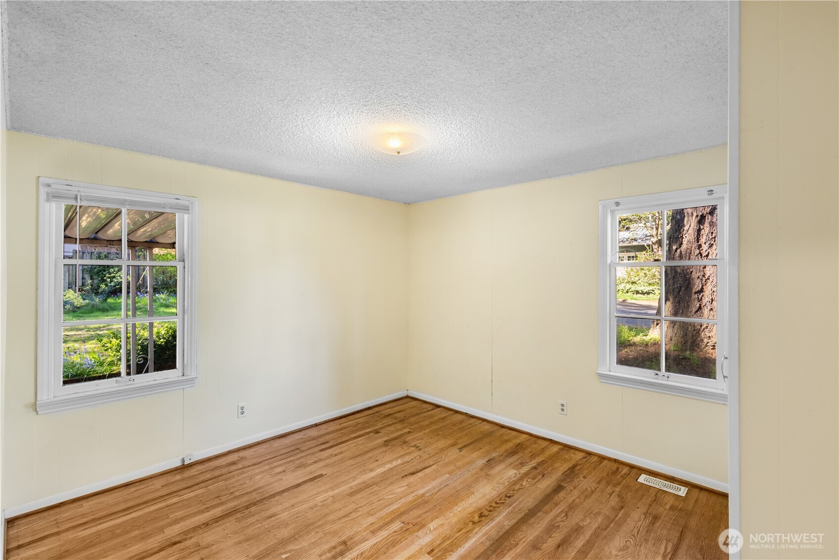 2701 NE 90th Street , Seattle, WA 98115