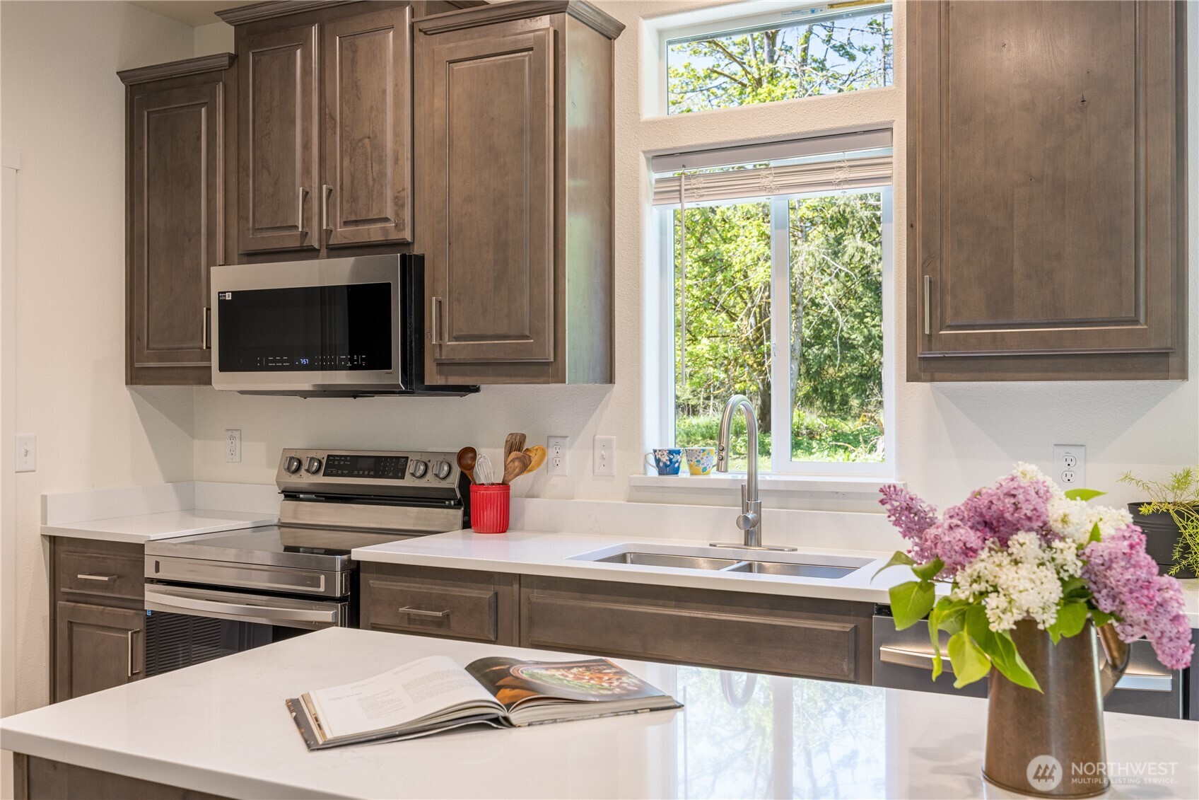 1344 Ripplebrook Drive , Port Angeles, WA 98362