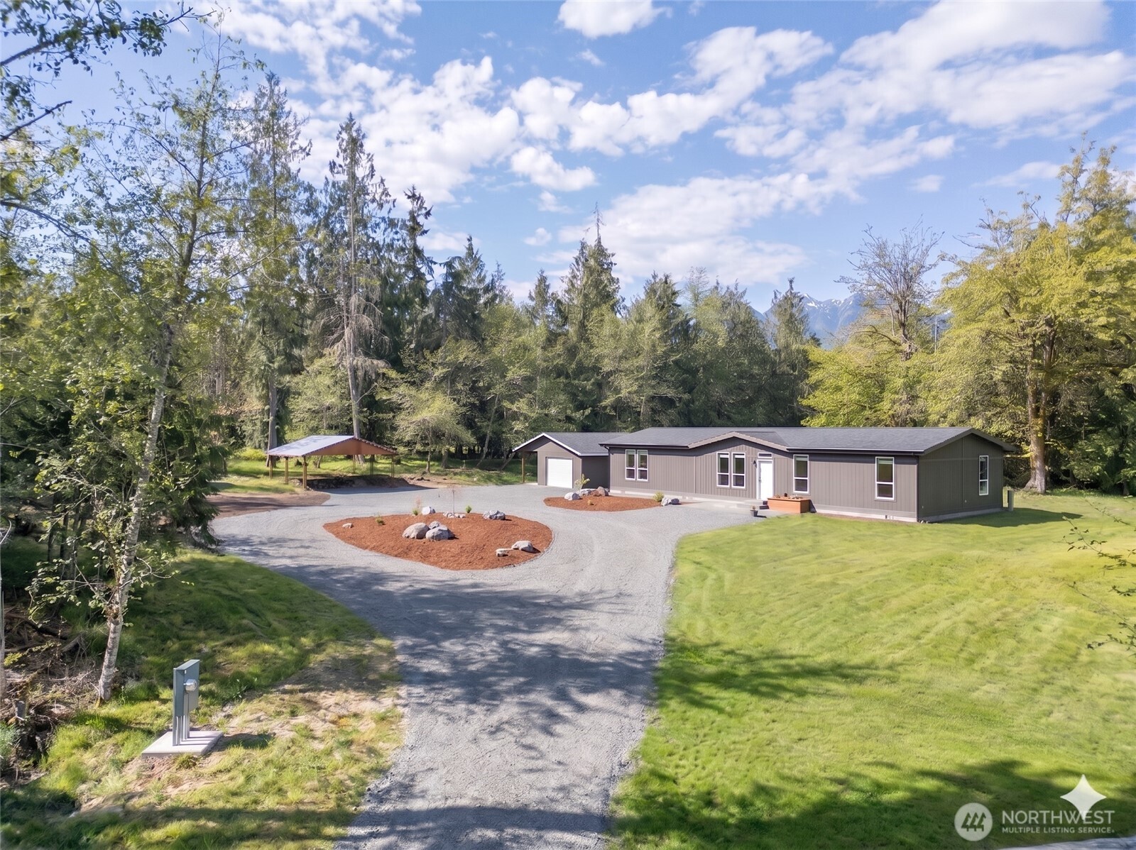 1344 Ripplebrook Drive , Port Angeles, WA 98362