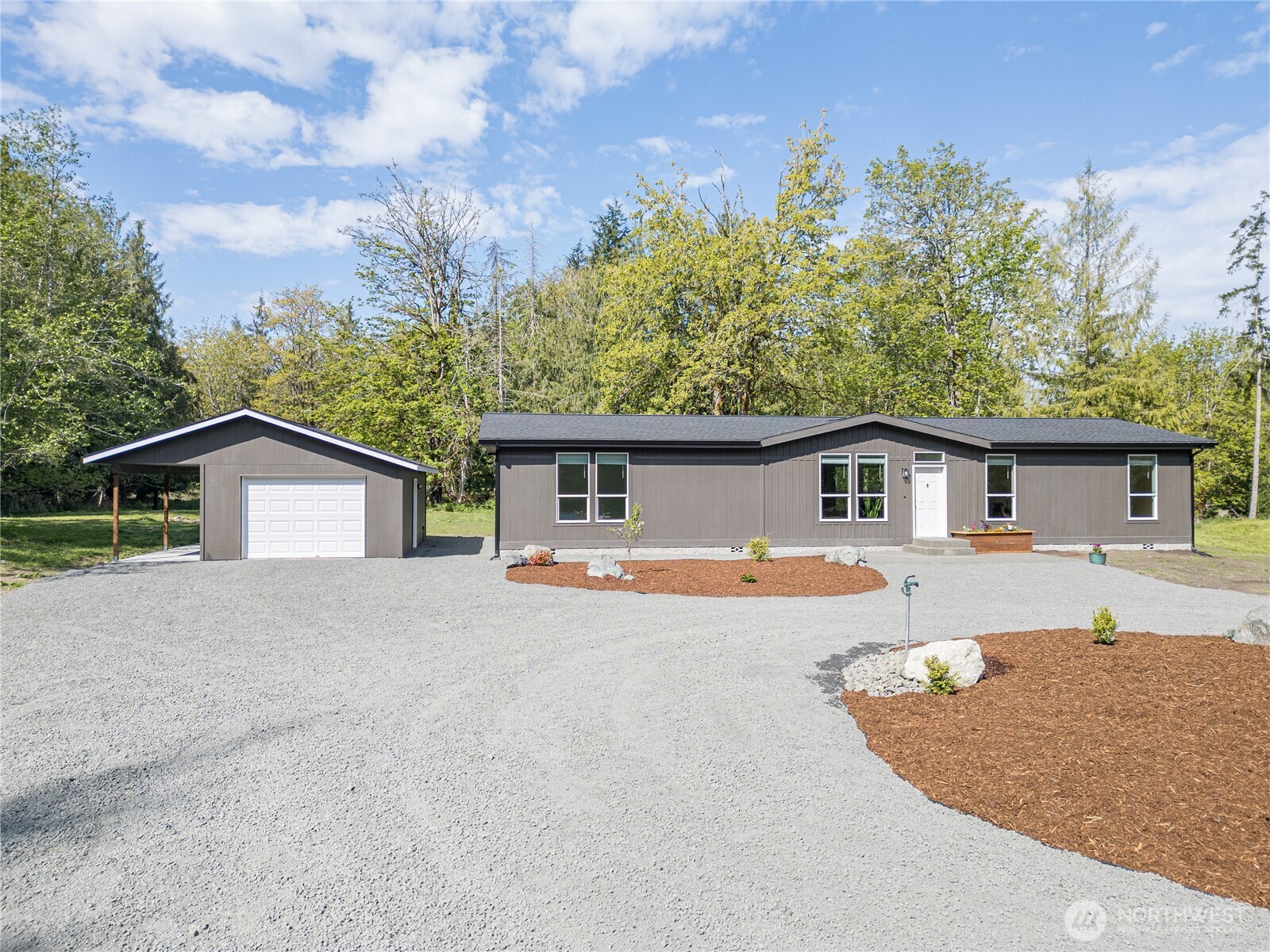 1344 Ripplebrook Drive , Port Angeles, WA 98362