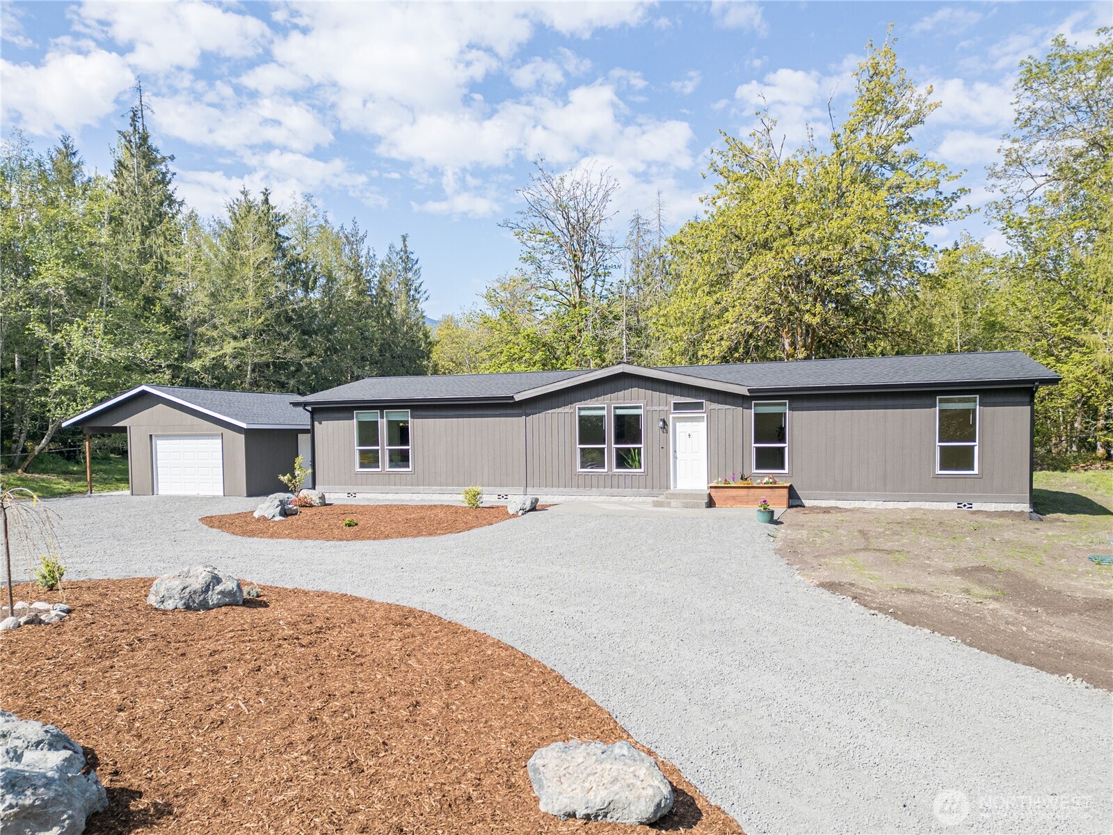 1344 Ripplebrook Drive , Port Angeles, WA 98362